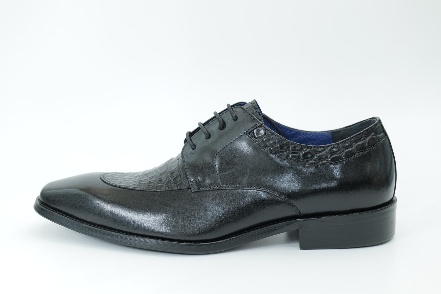 Derby shoes