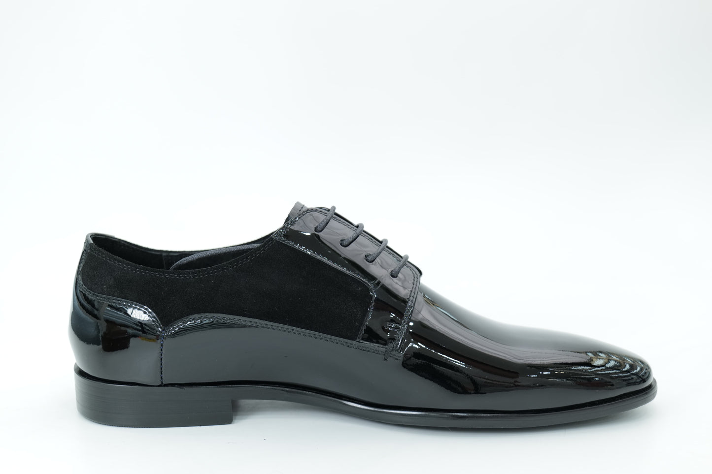 Derby shoes