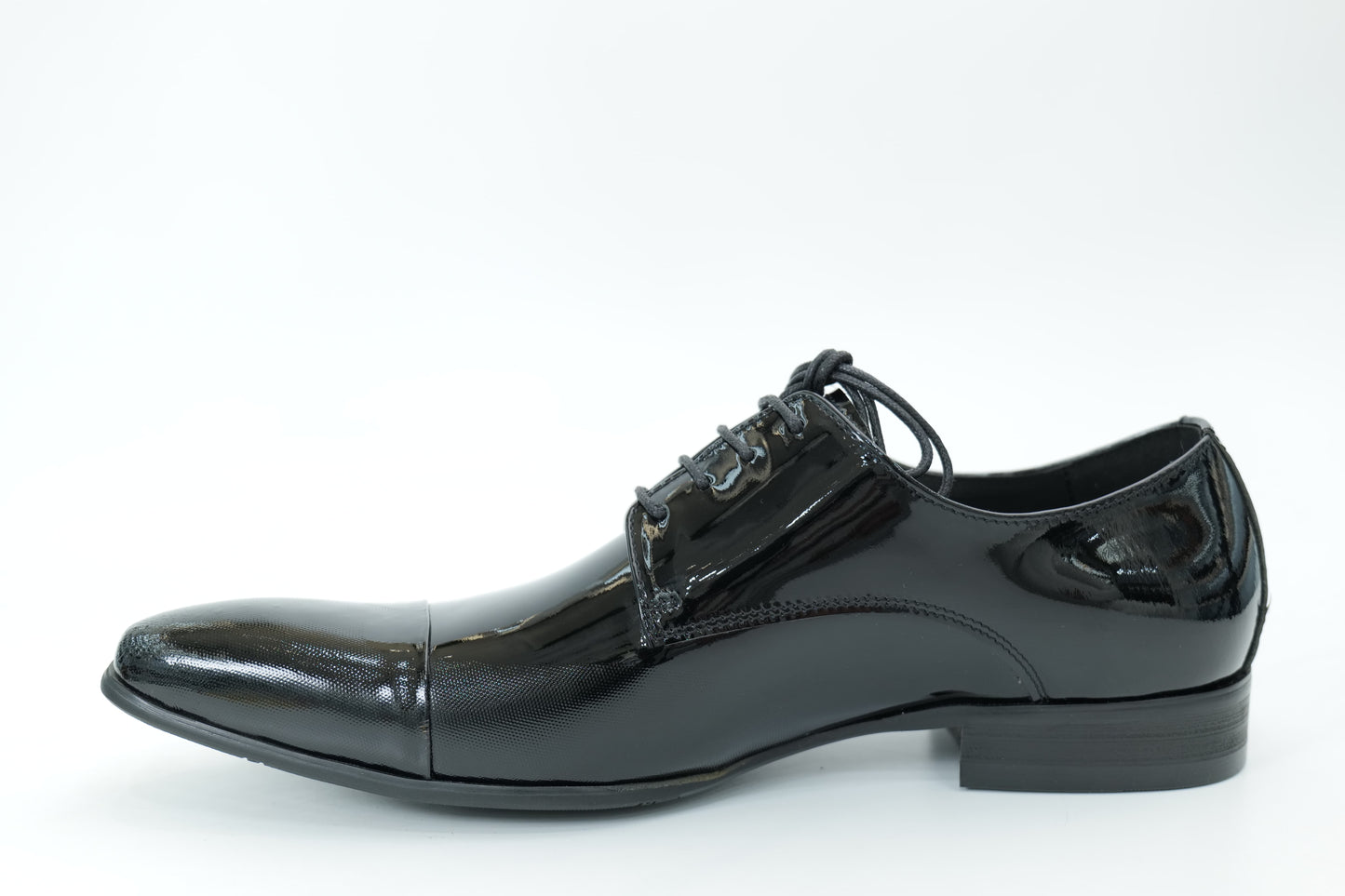 Derby shoes