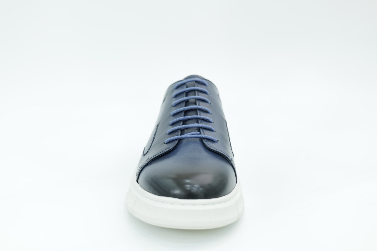 Casual sneakers
