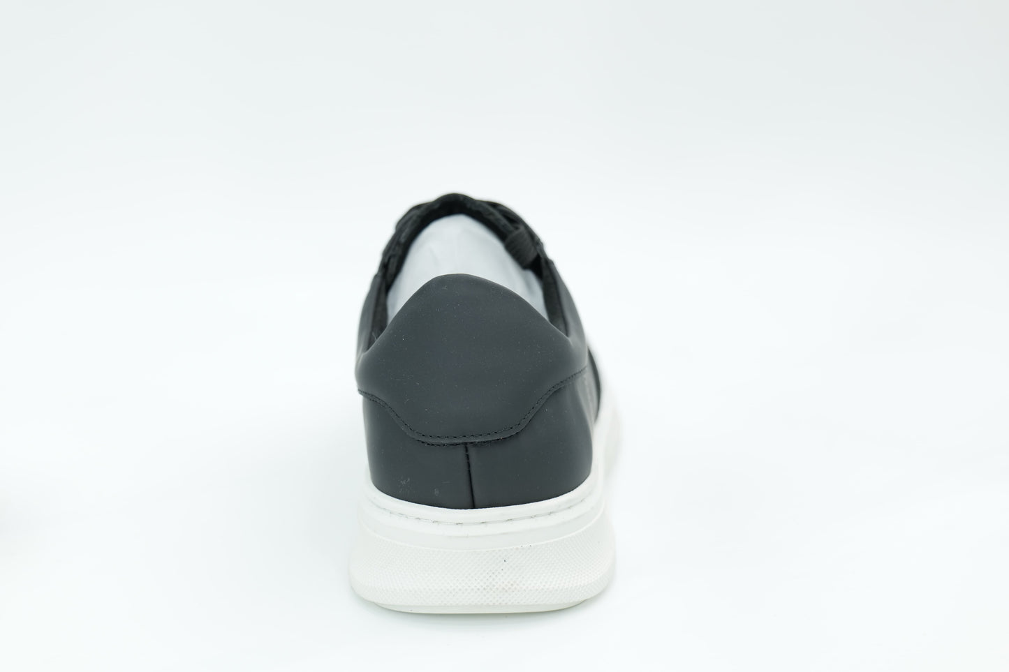 Casual sneakers