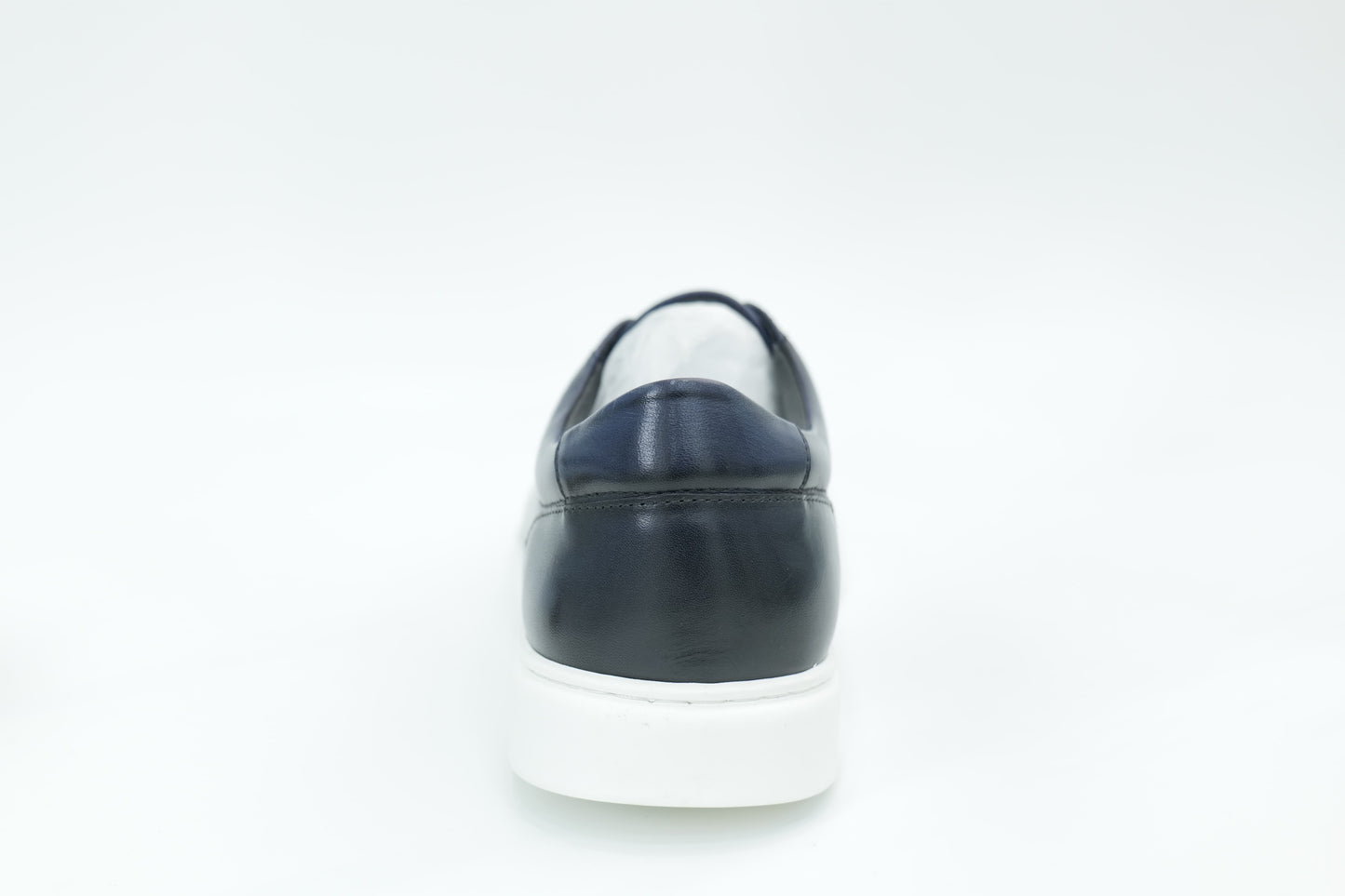 Casual sneakers