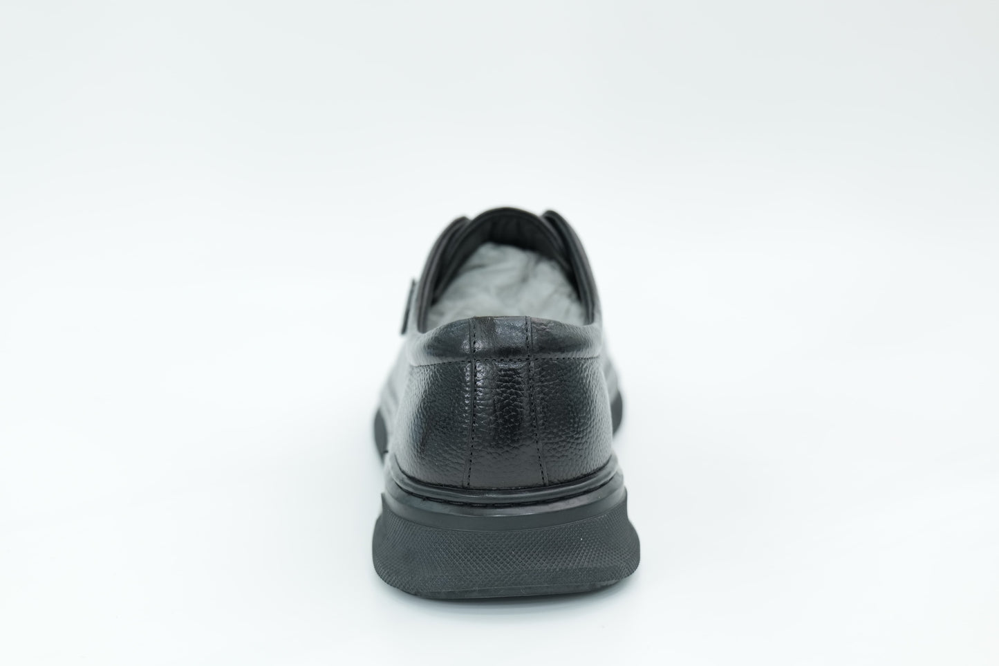 Casual sneakers