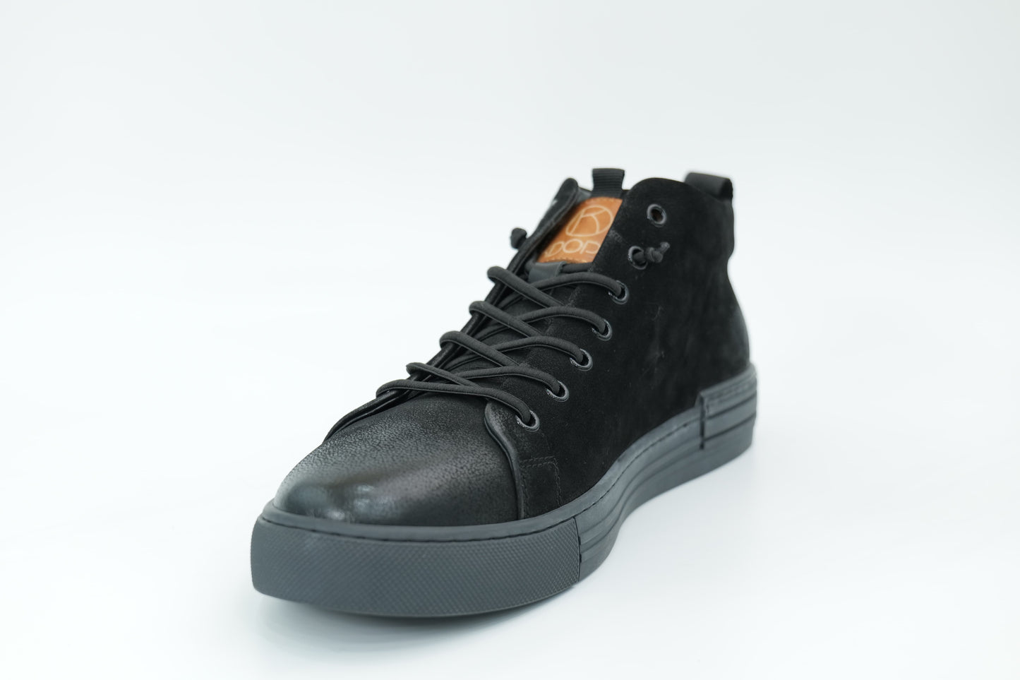 Casual sneakers