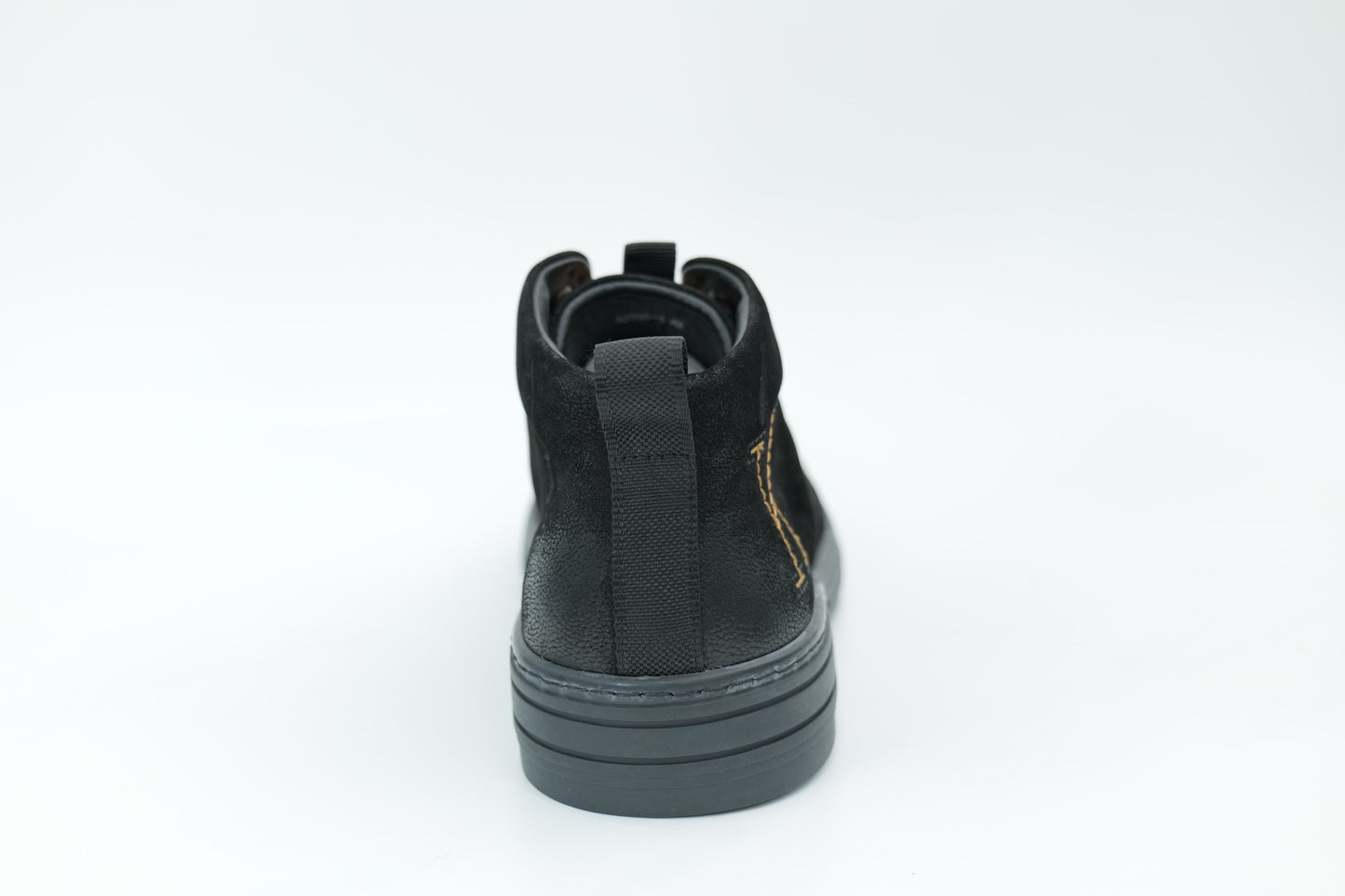 Casual sneakers