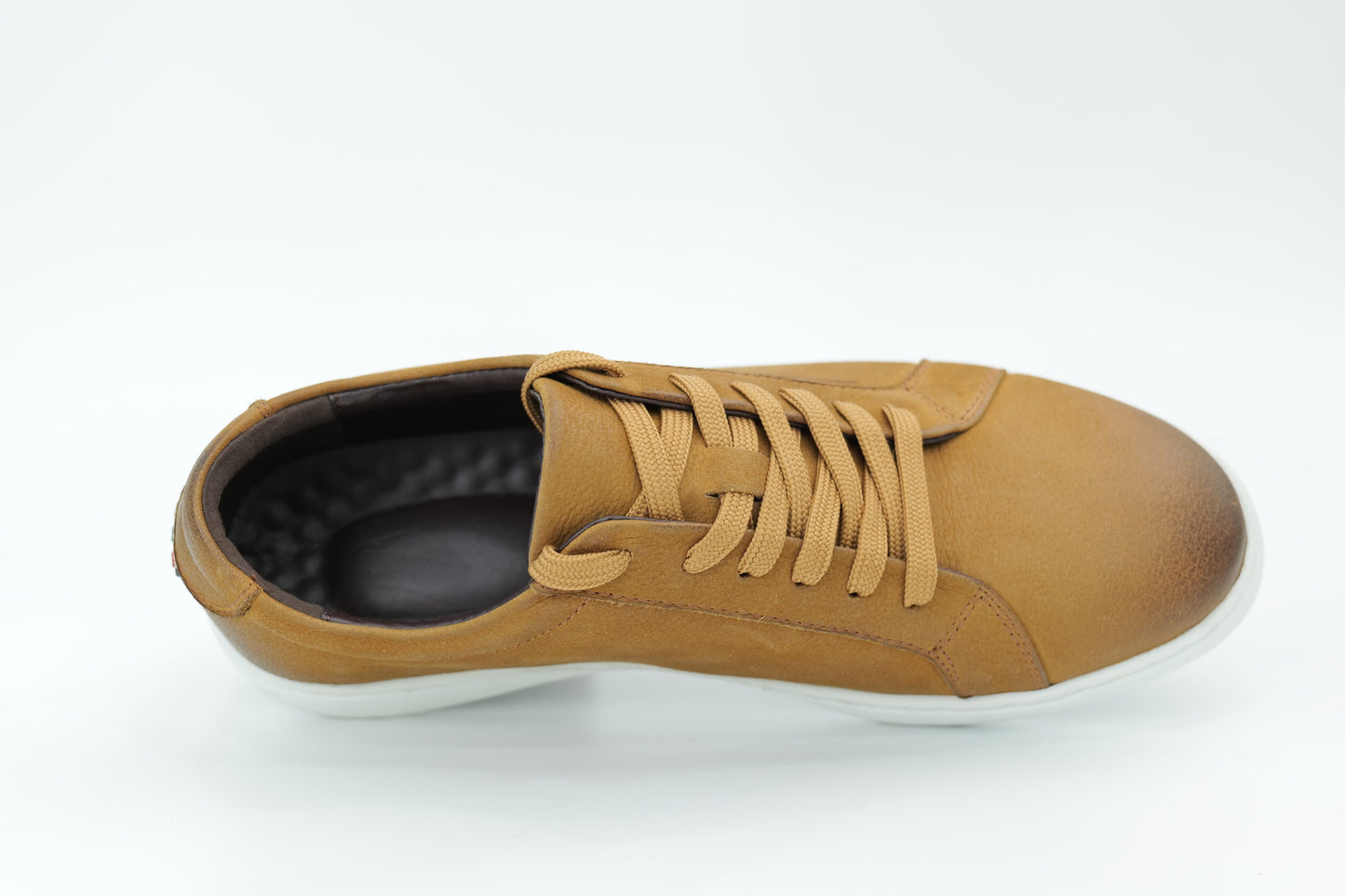 Casual sneakers