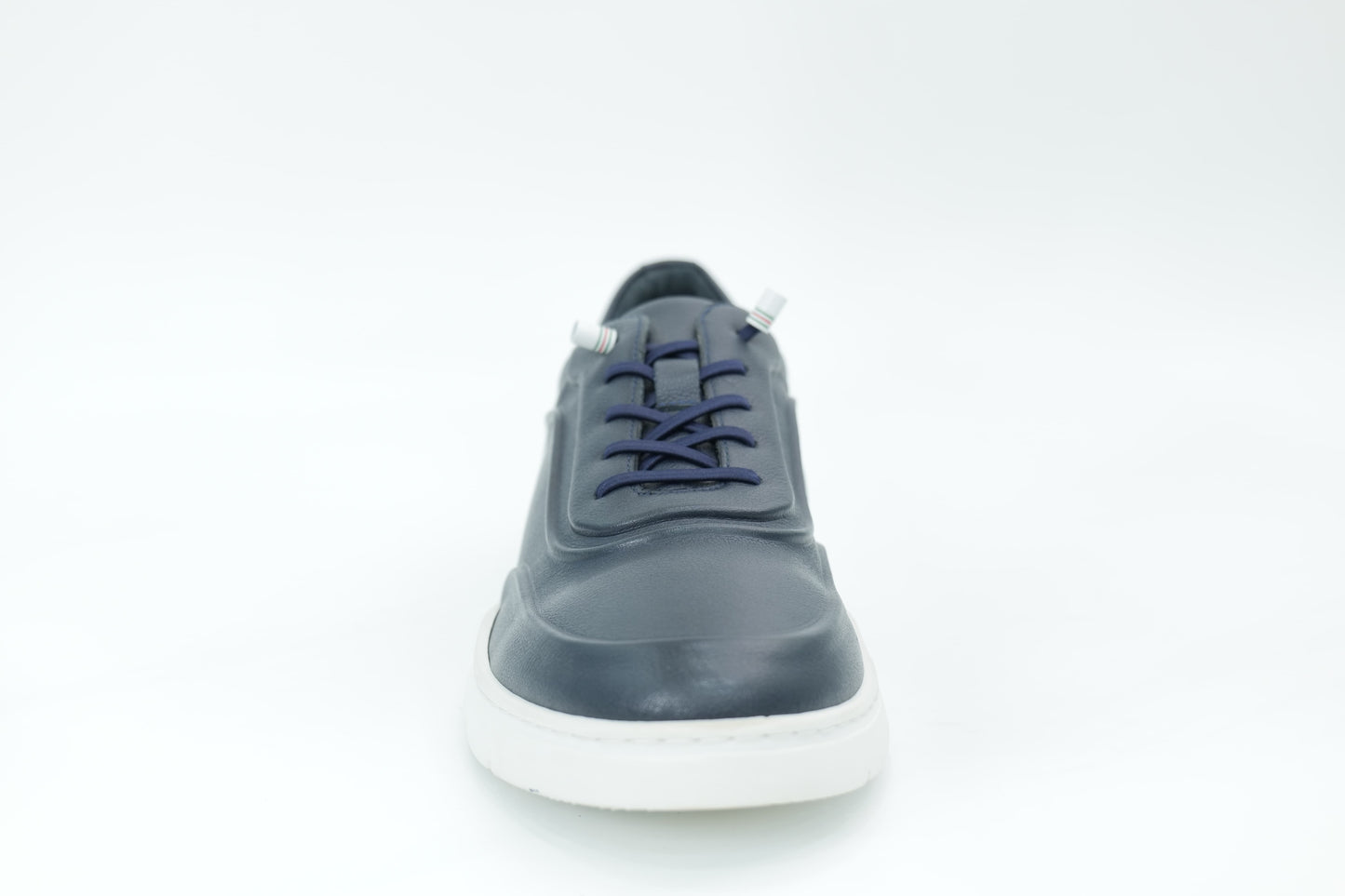 Casual sneakers