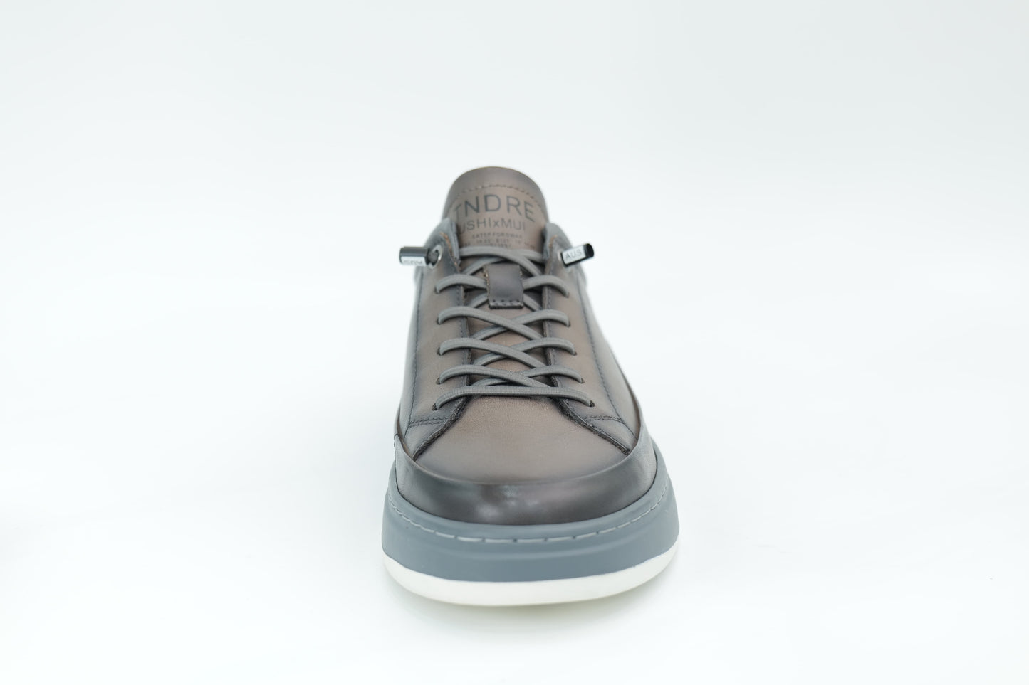 Casual sneakers