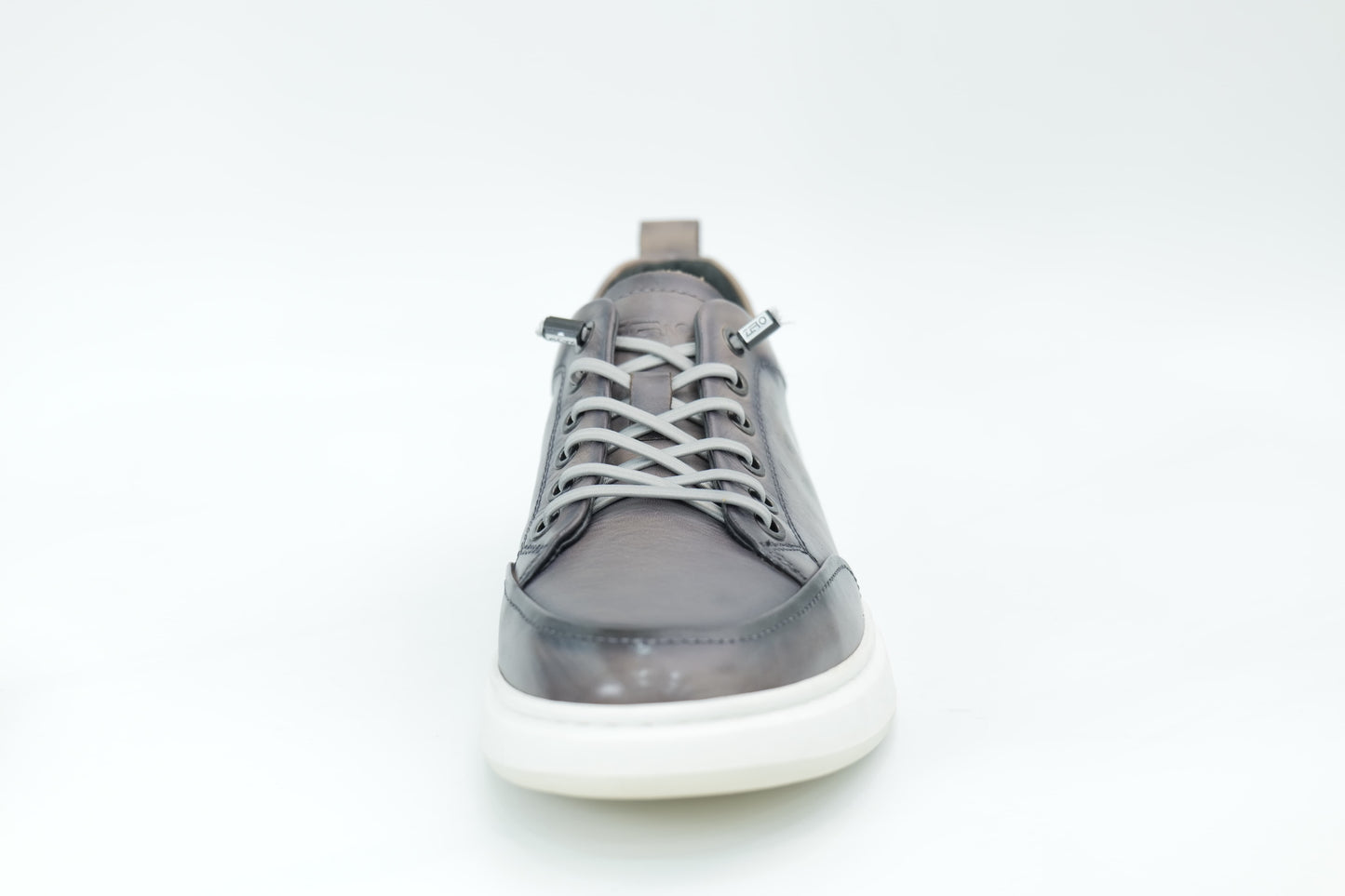 Casual sneakers