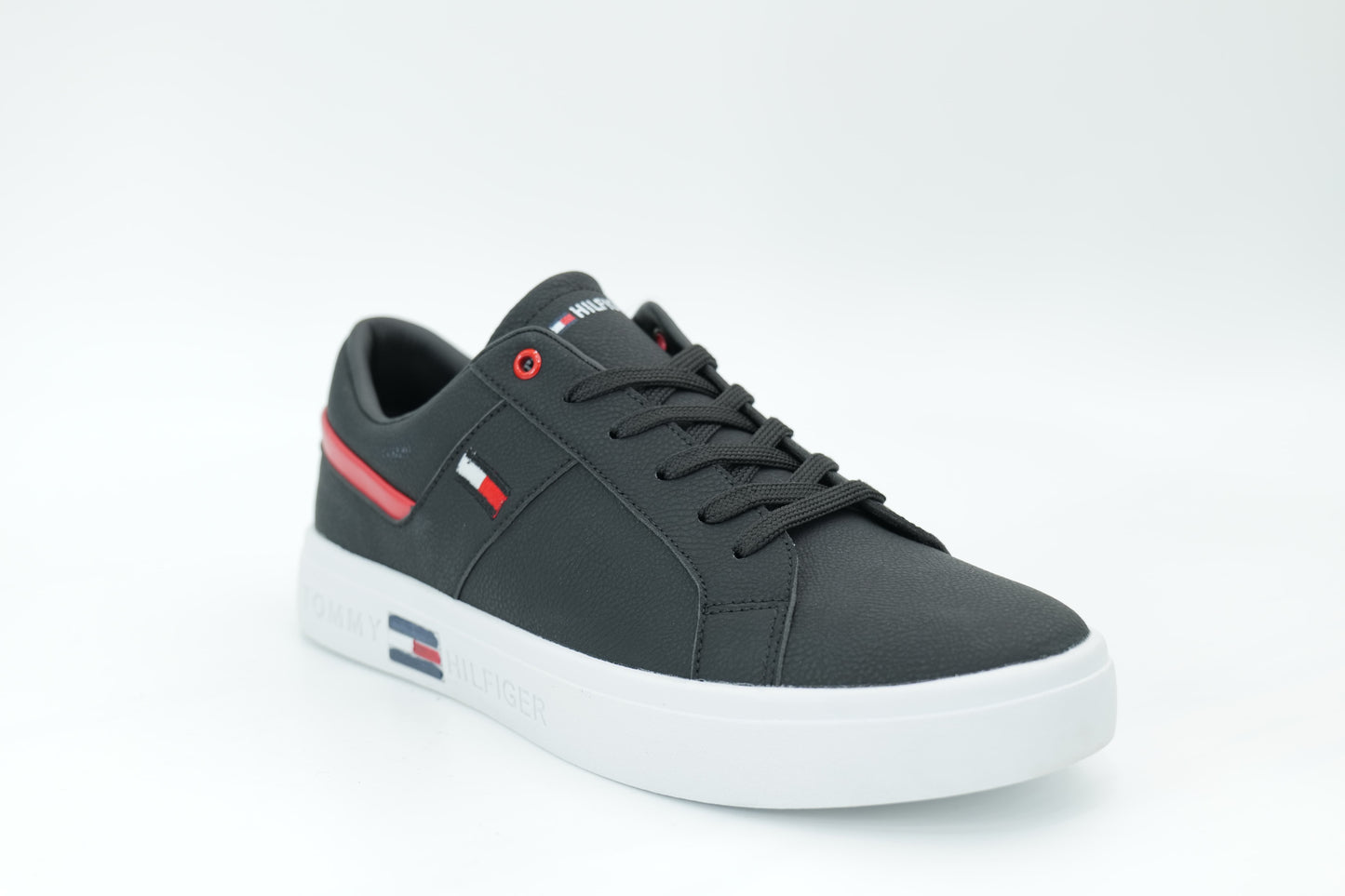 Casual sneakers