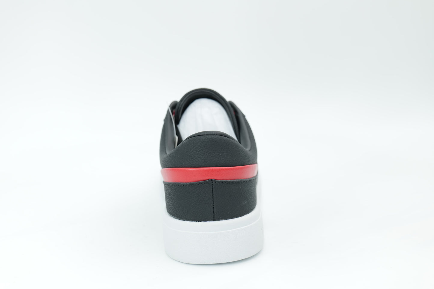 Casual sneakers