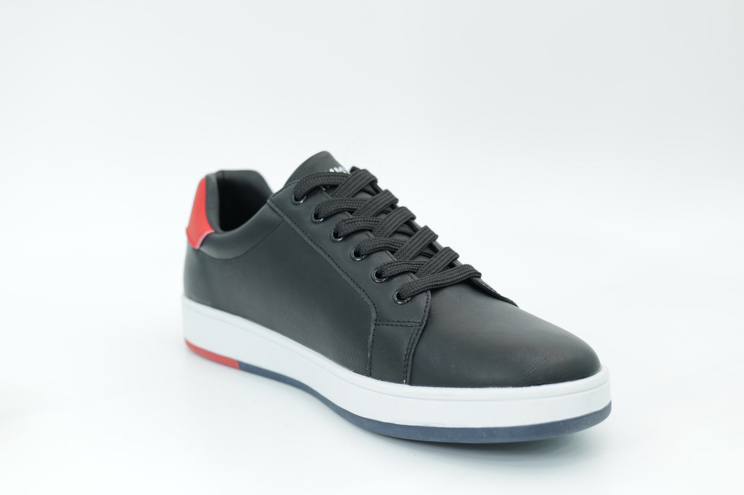 Casual sneakers