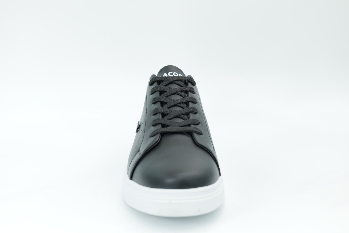 Casual sneakers