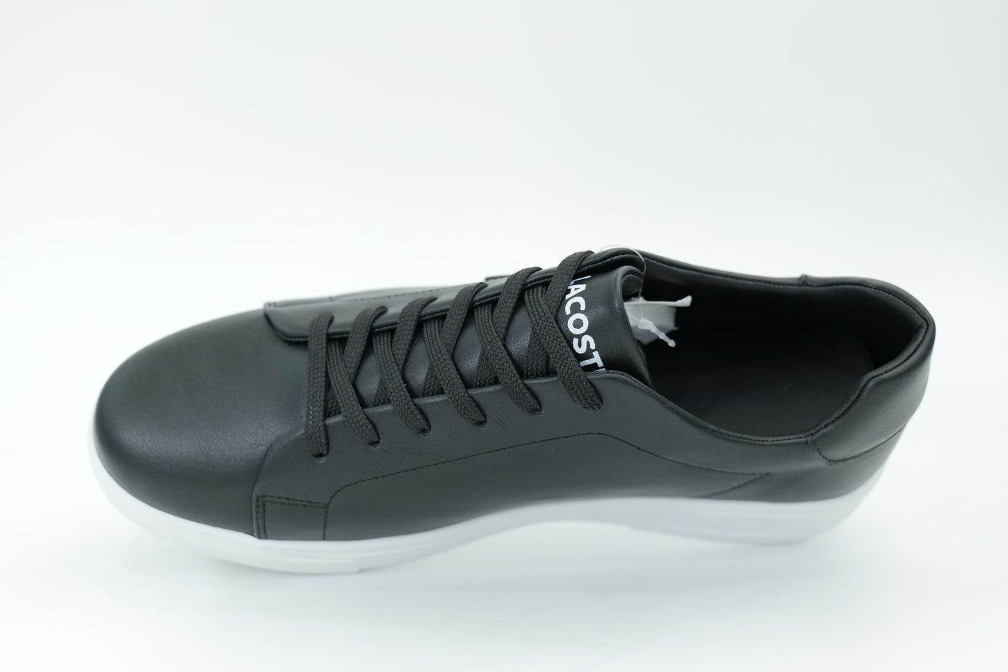 Casual sneakers