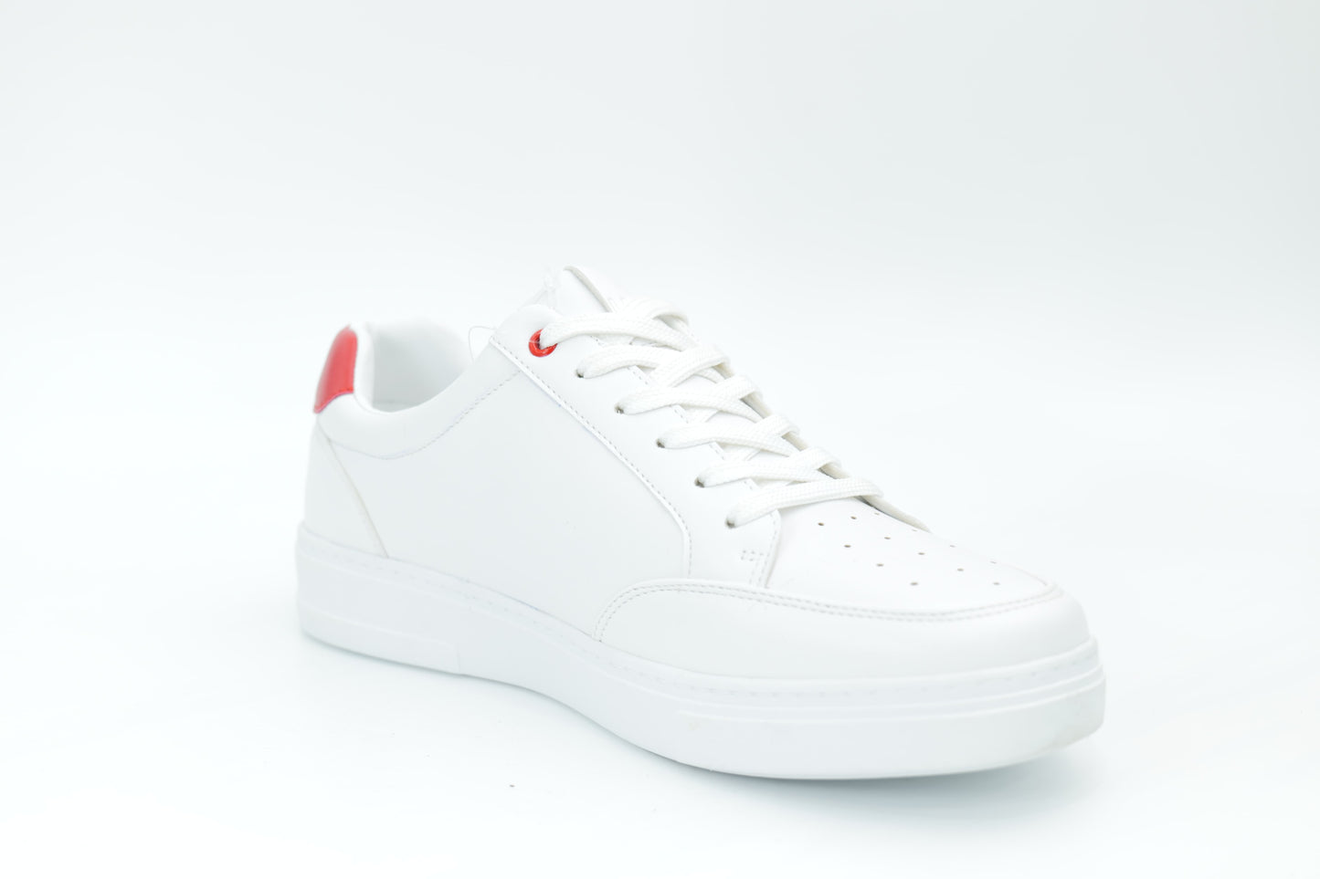 Casual sneakers