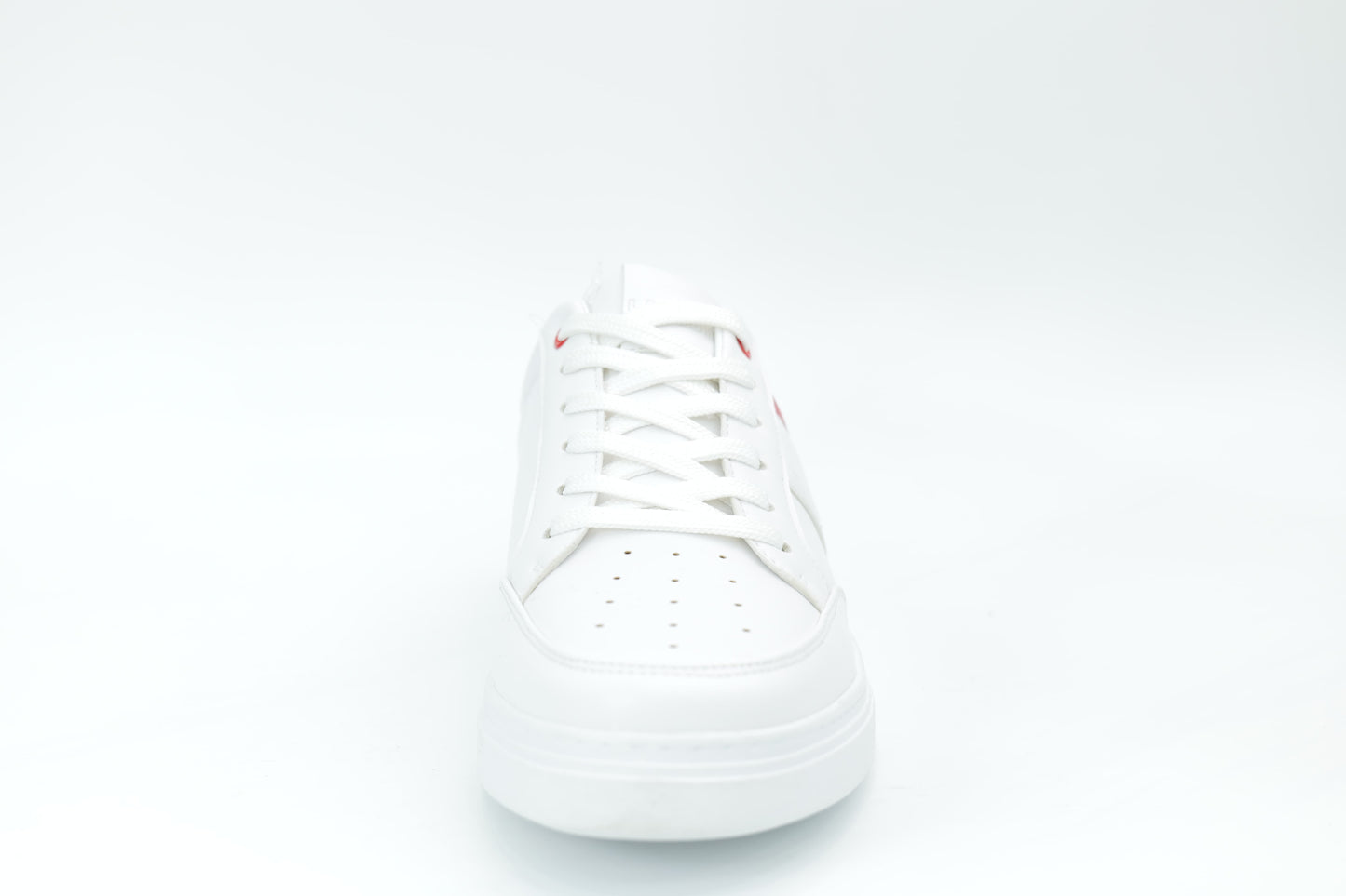 Casual sneakers