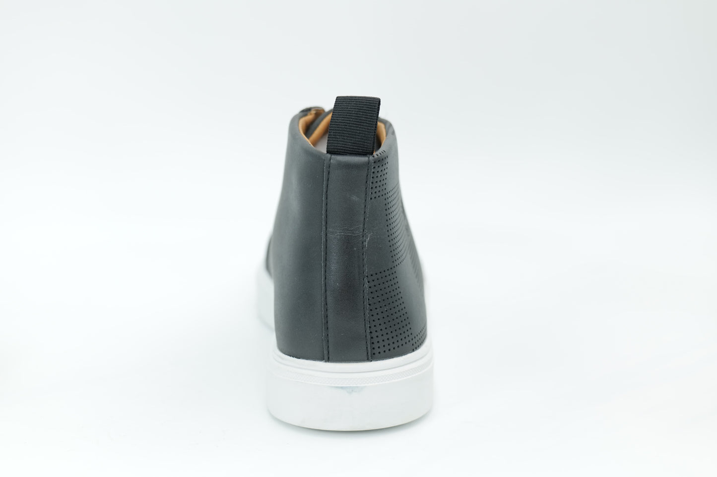 Casual sneakers