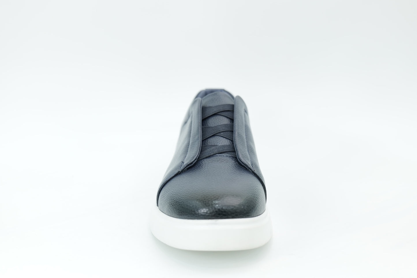 Casual sneakers