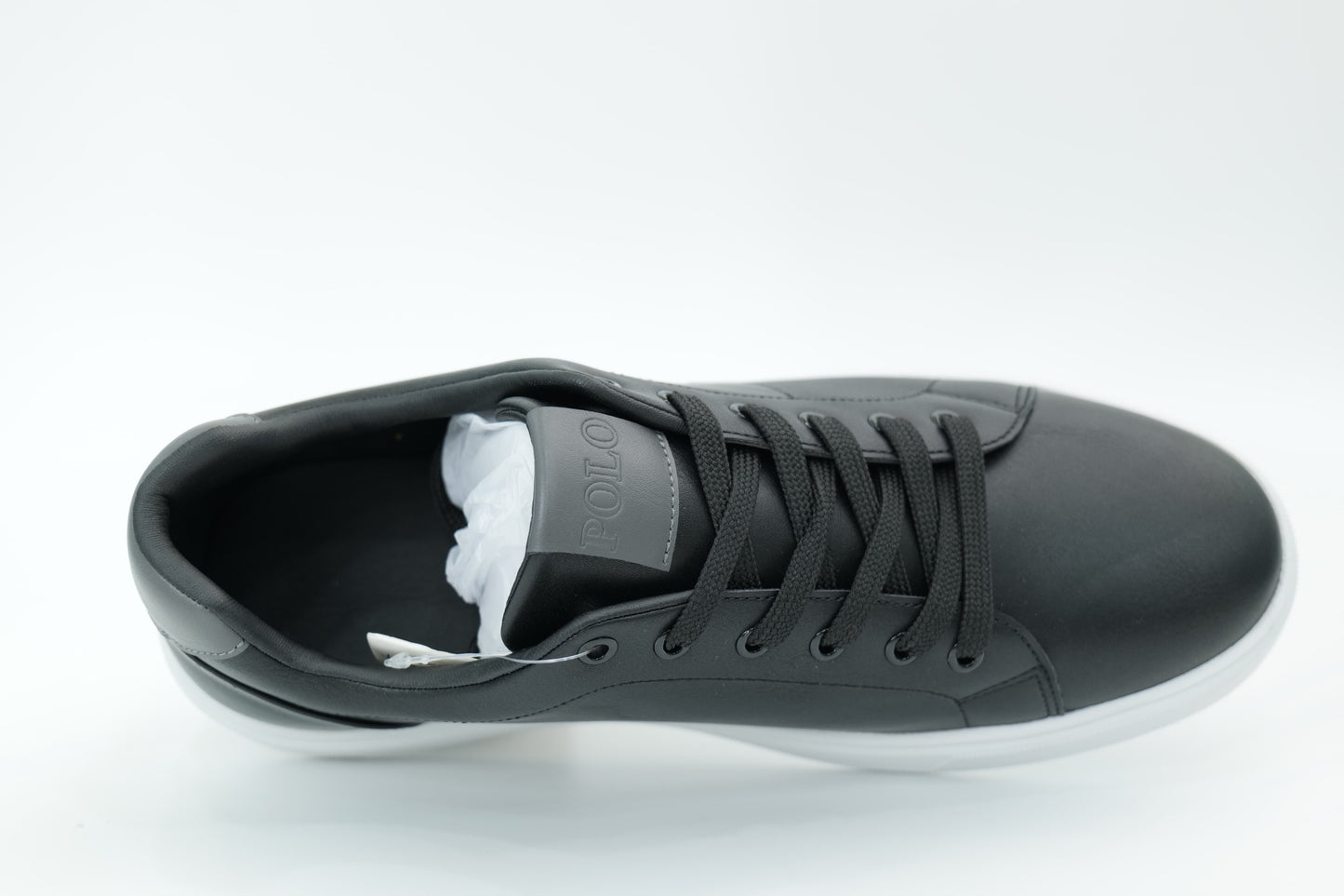 Casual sneakers