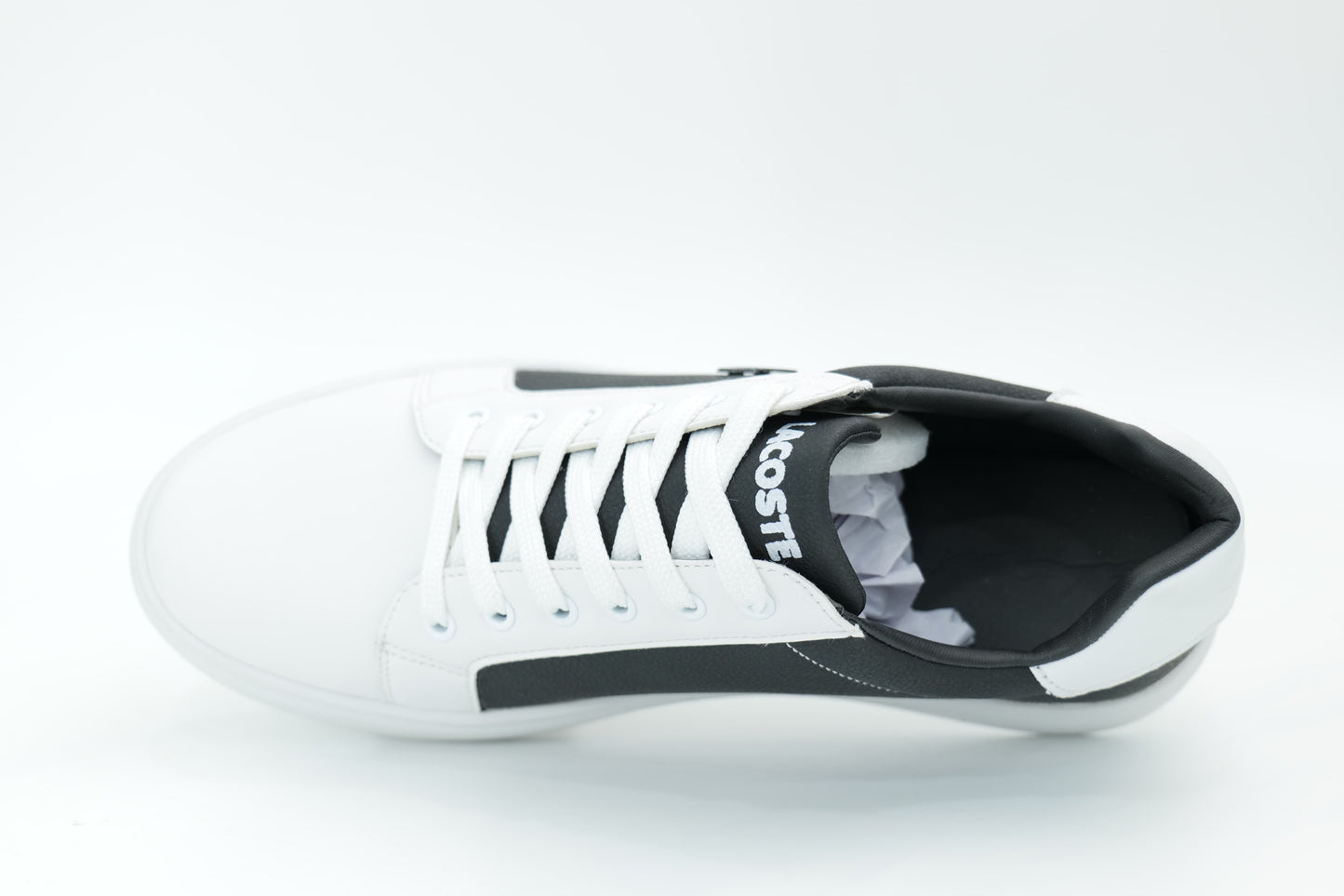 Casual sneakers