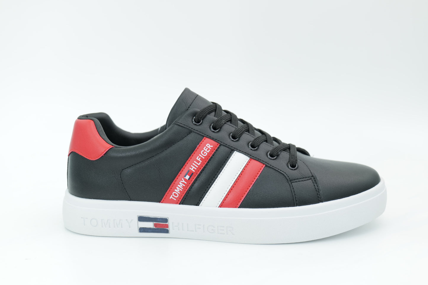 Casual sneakers