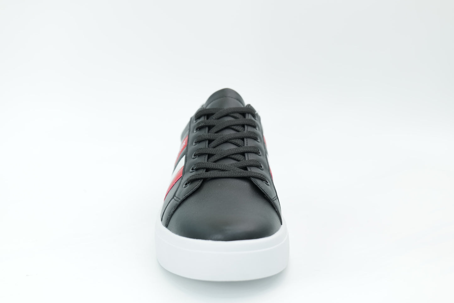 Casual sneakers