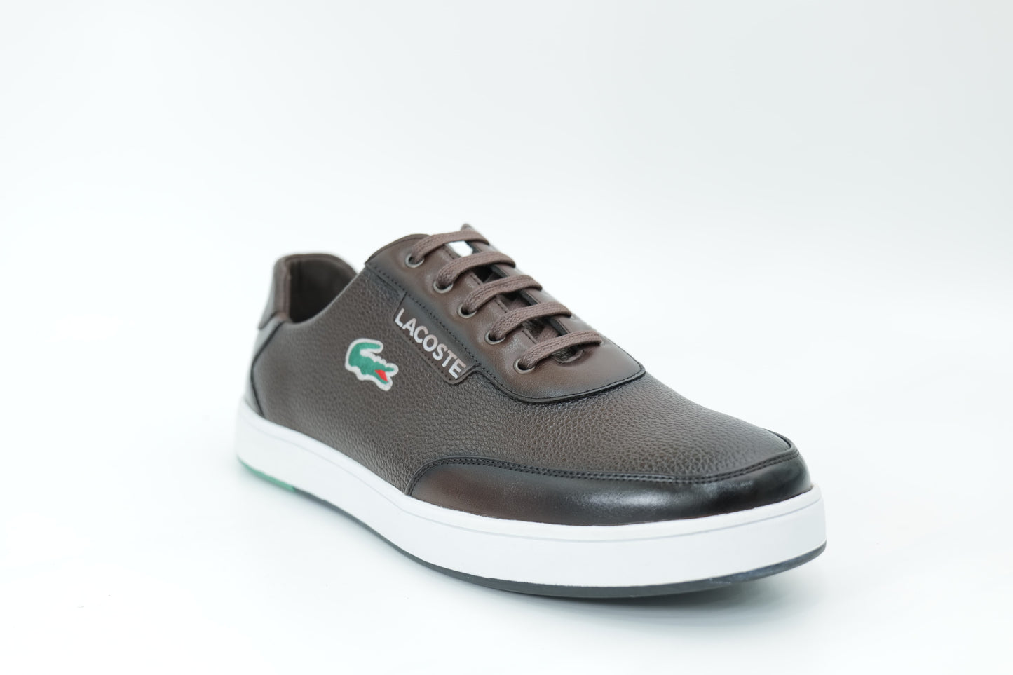 Casual sneakers
