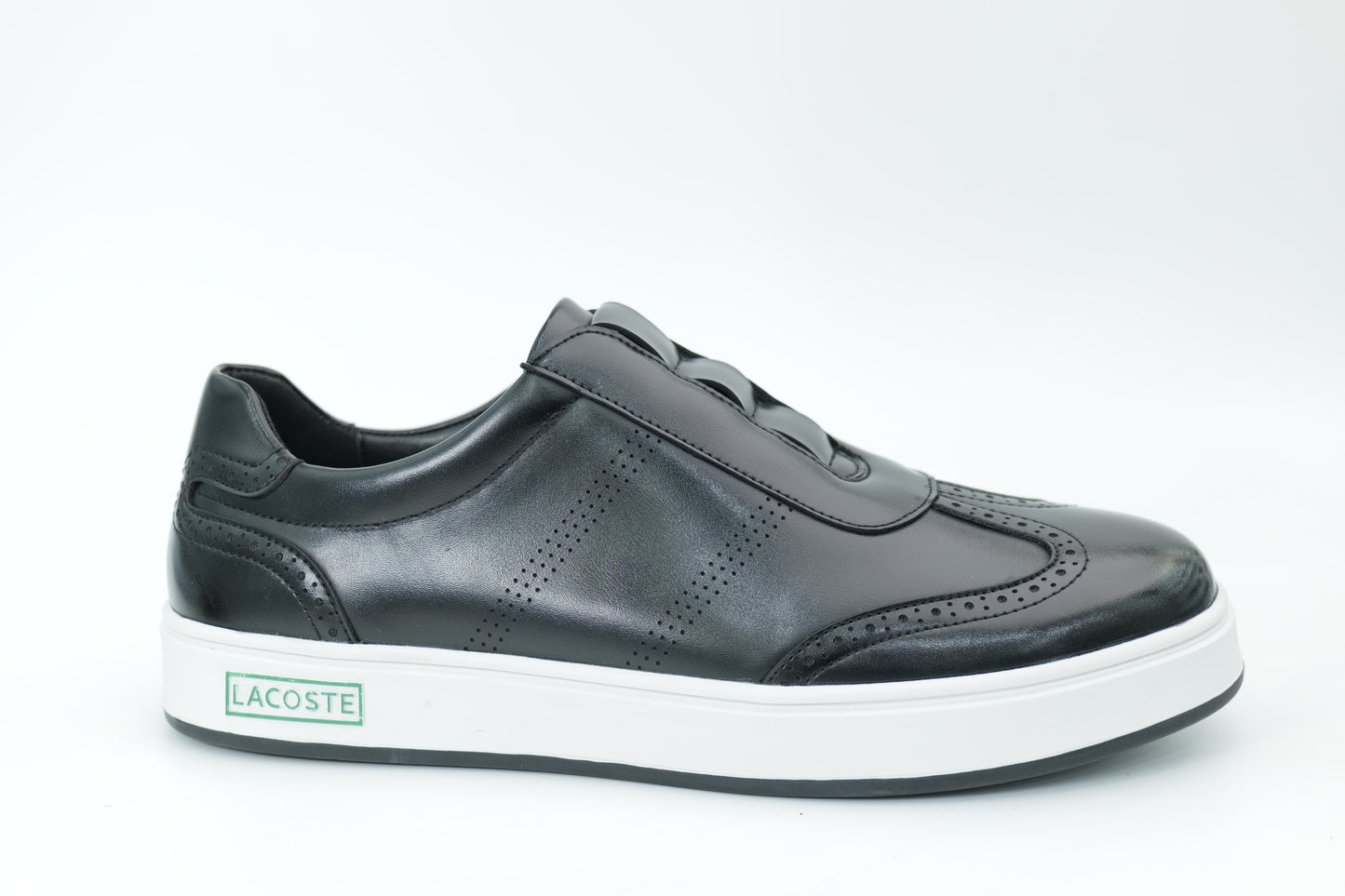 Casual sneakers