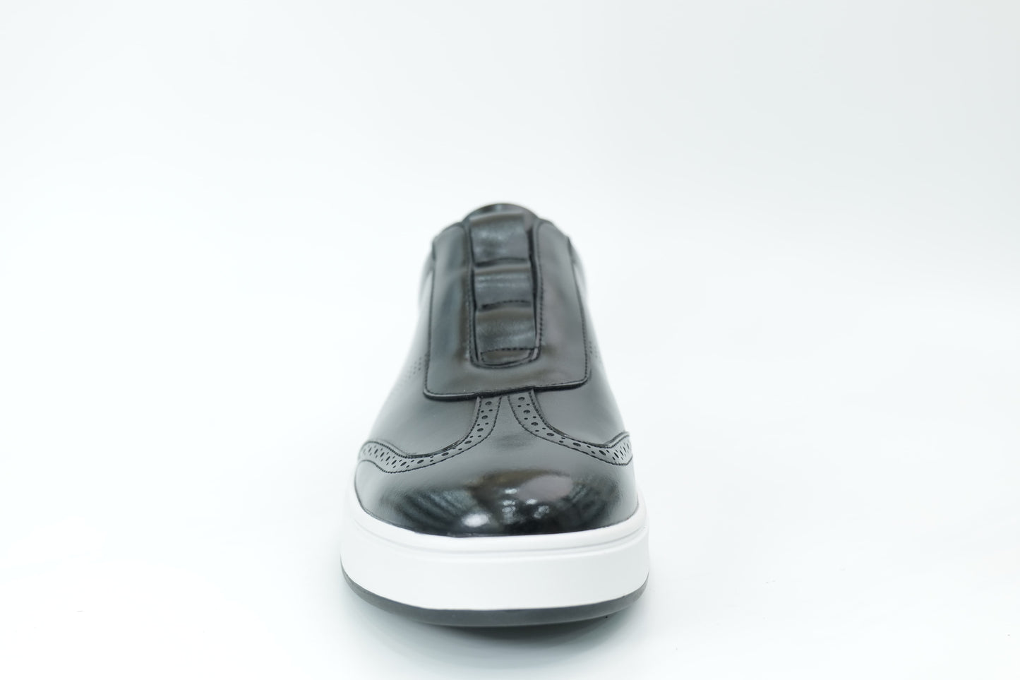 Casual sneakers