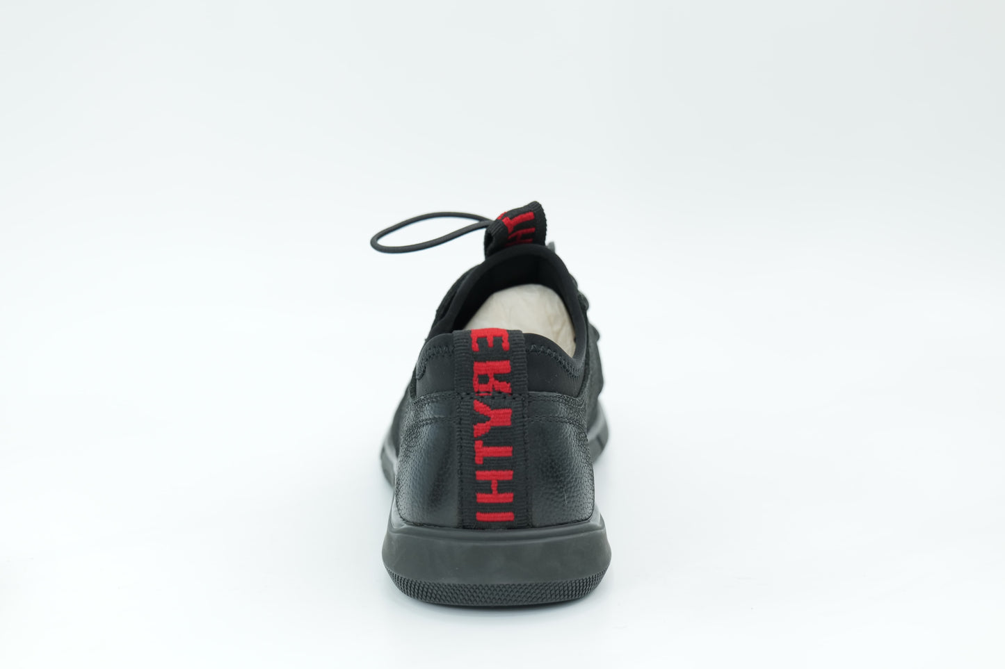 Casual shoes