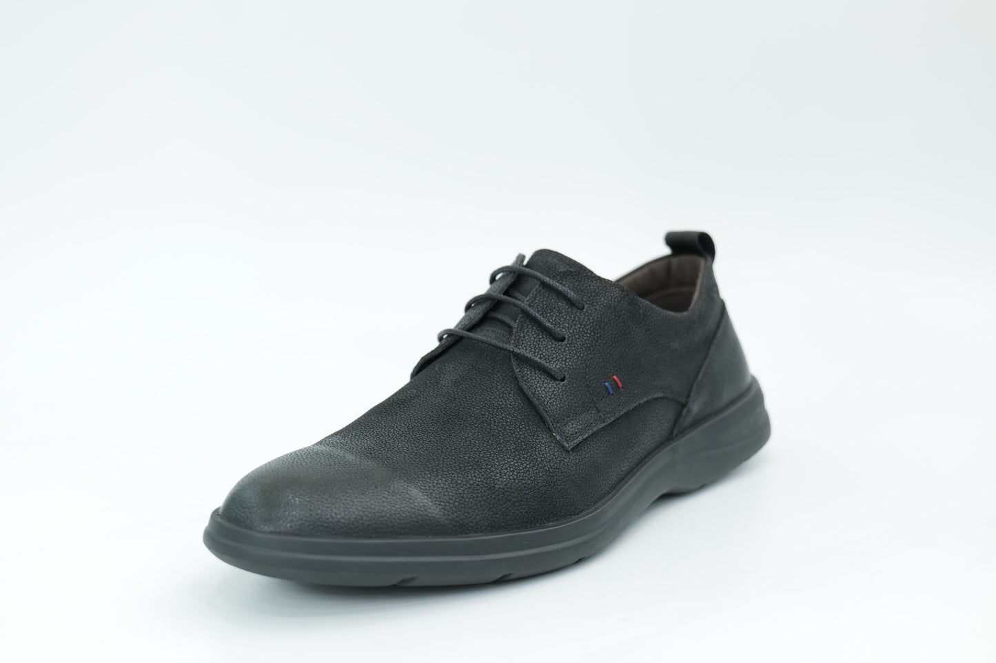 Casual shoes