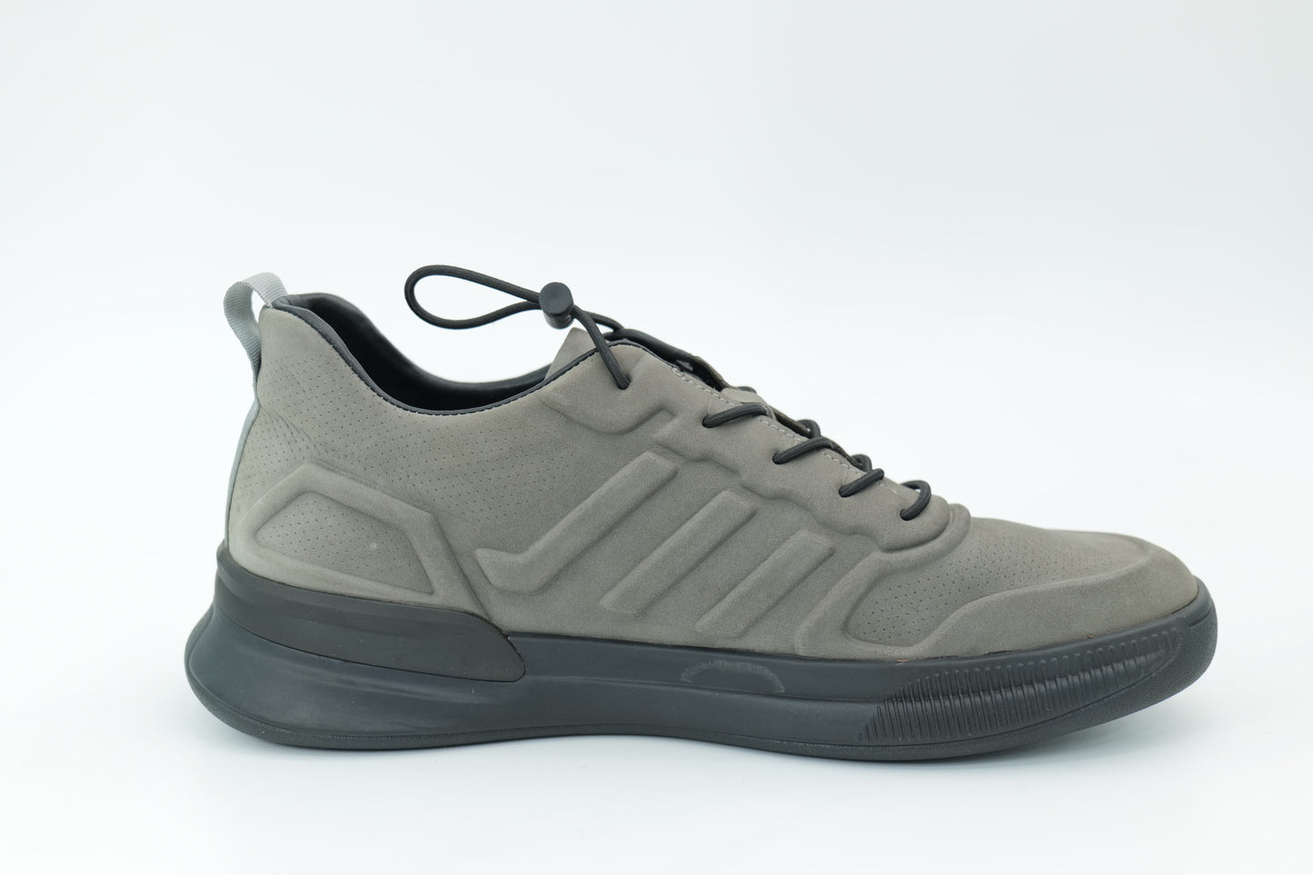 Casual shoes