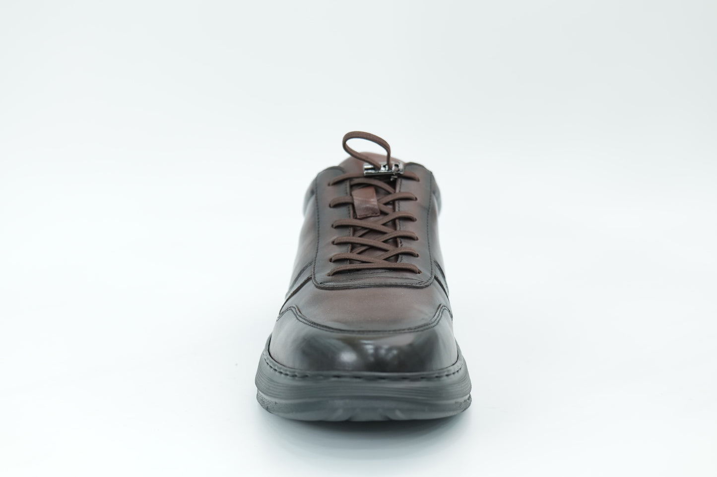 Casual shoes