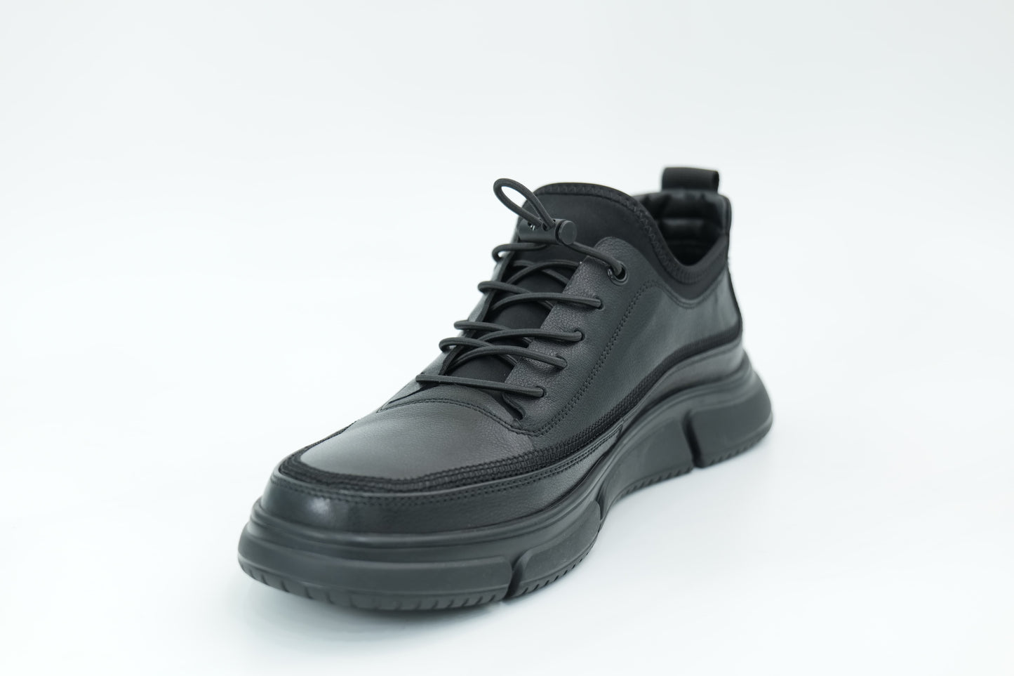 Casual shoes