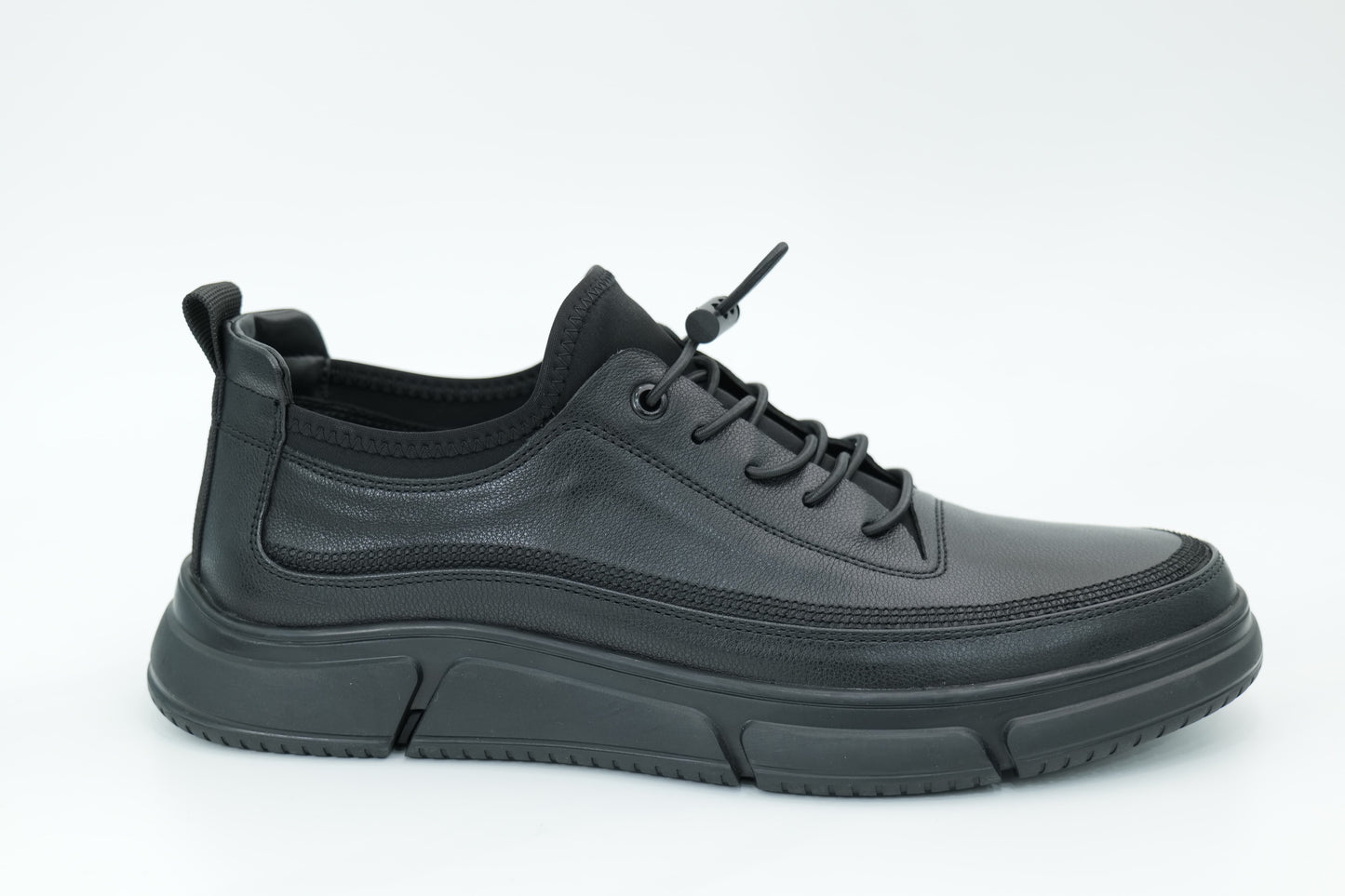 Casual shoes