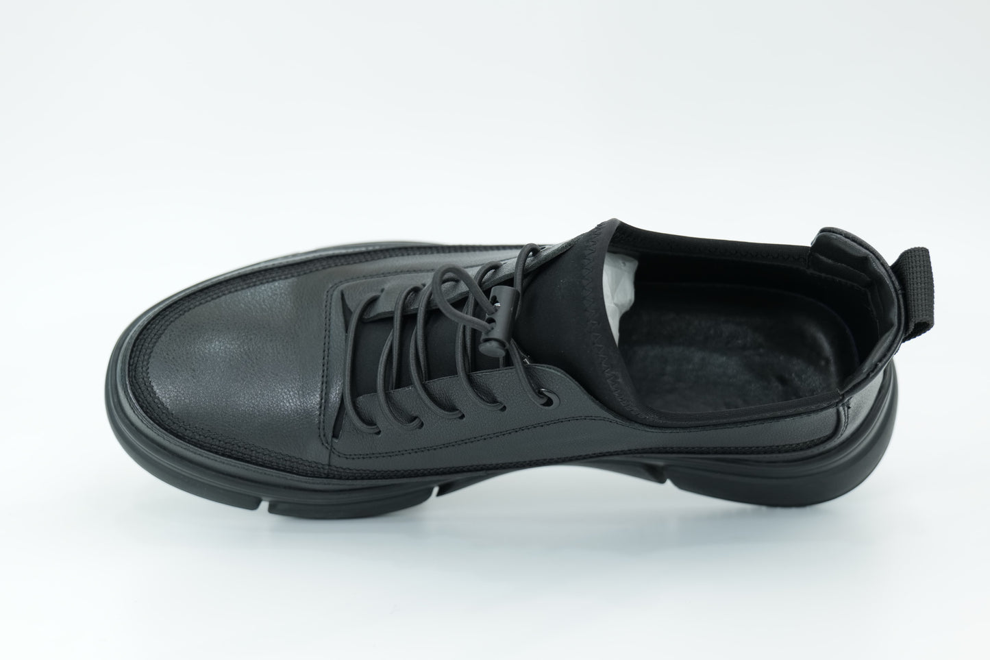 Casual shoes
