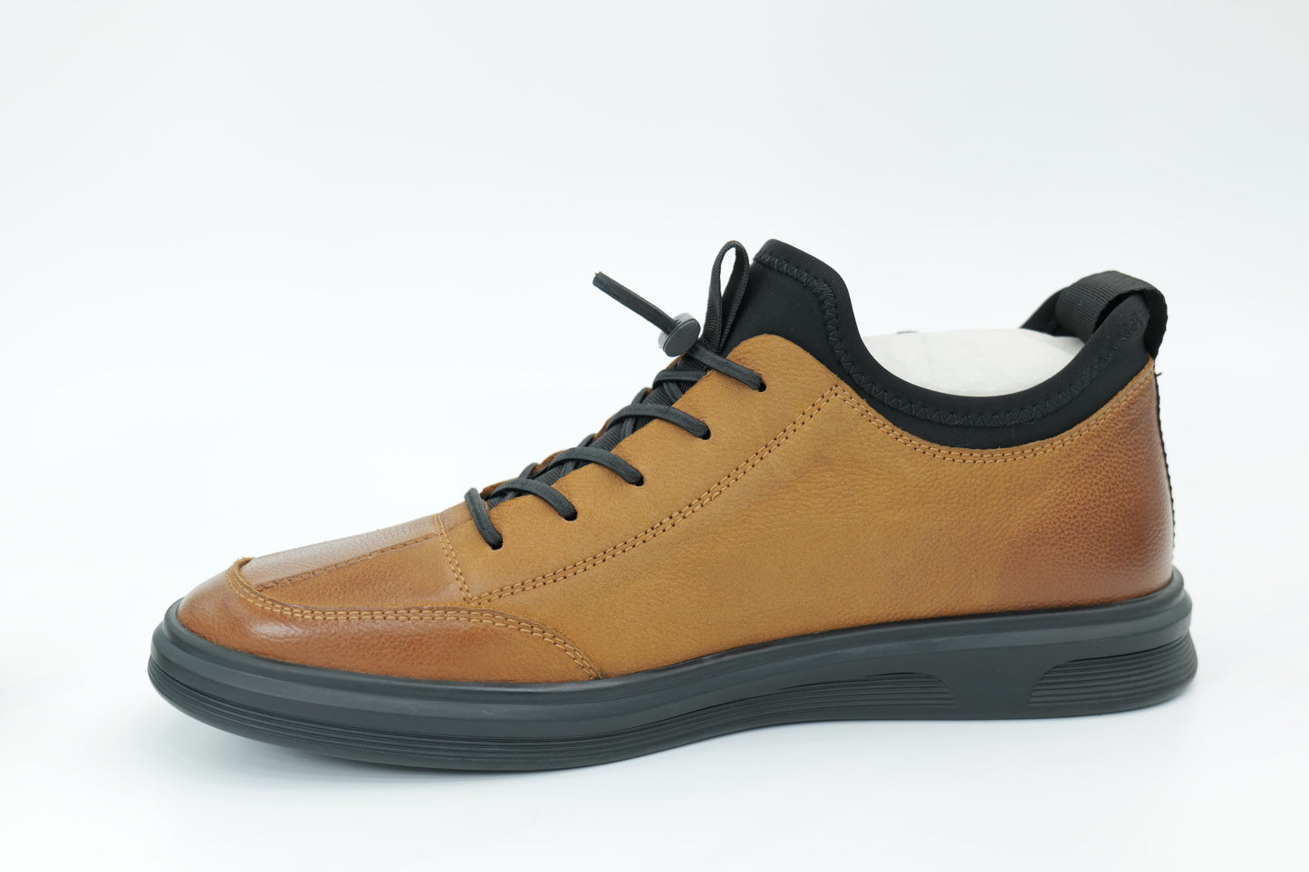 Casual shoes