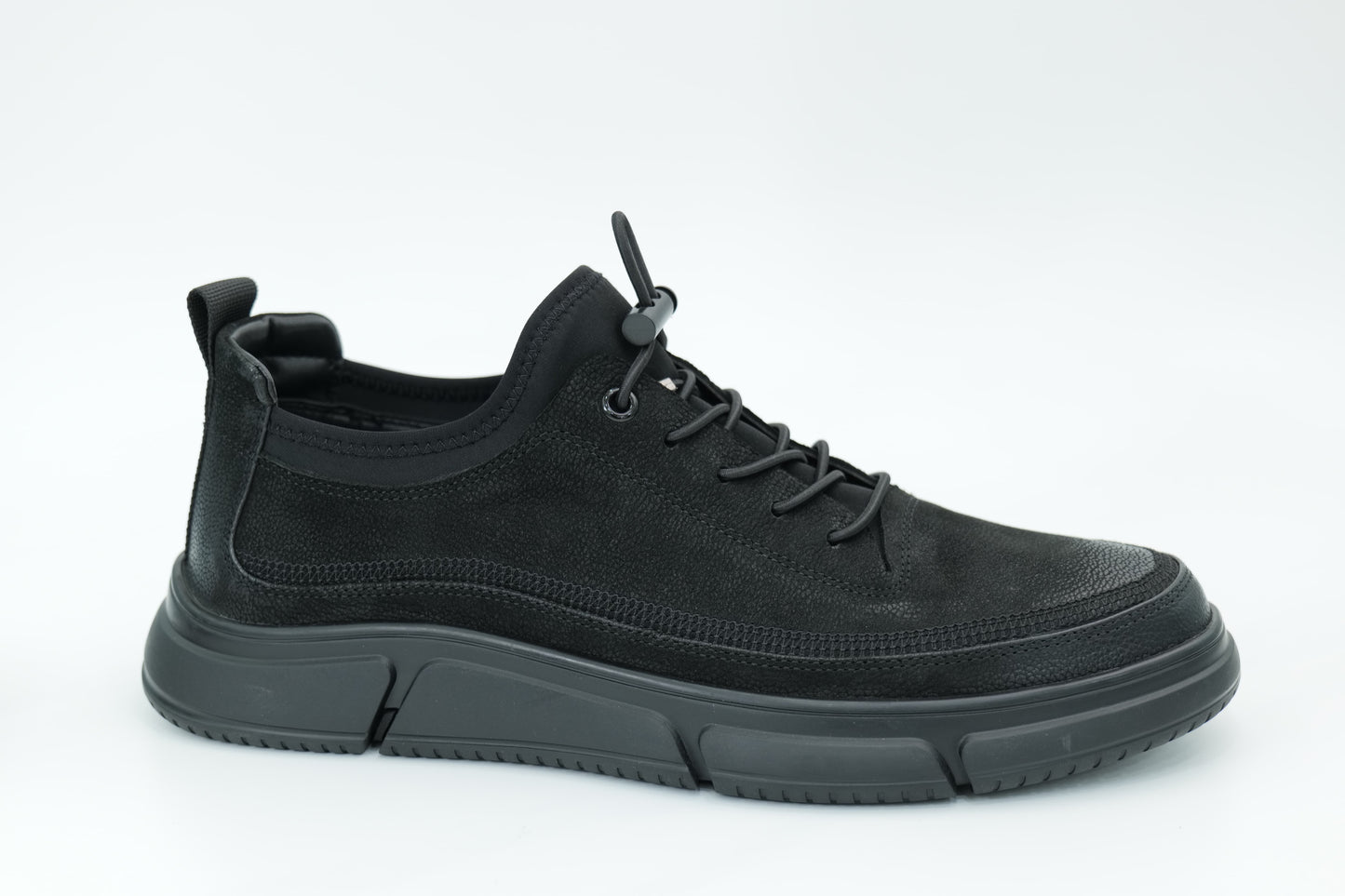 Casual shoes