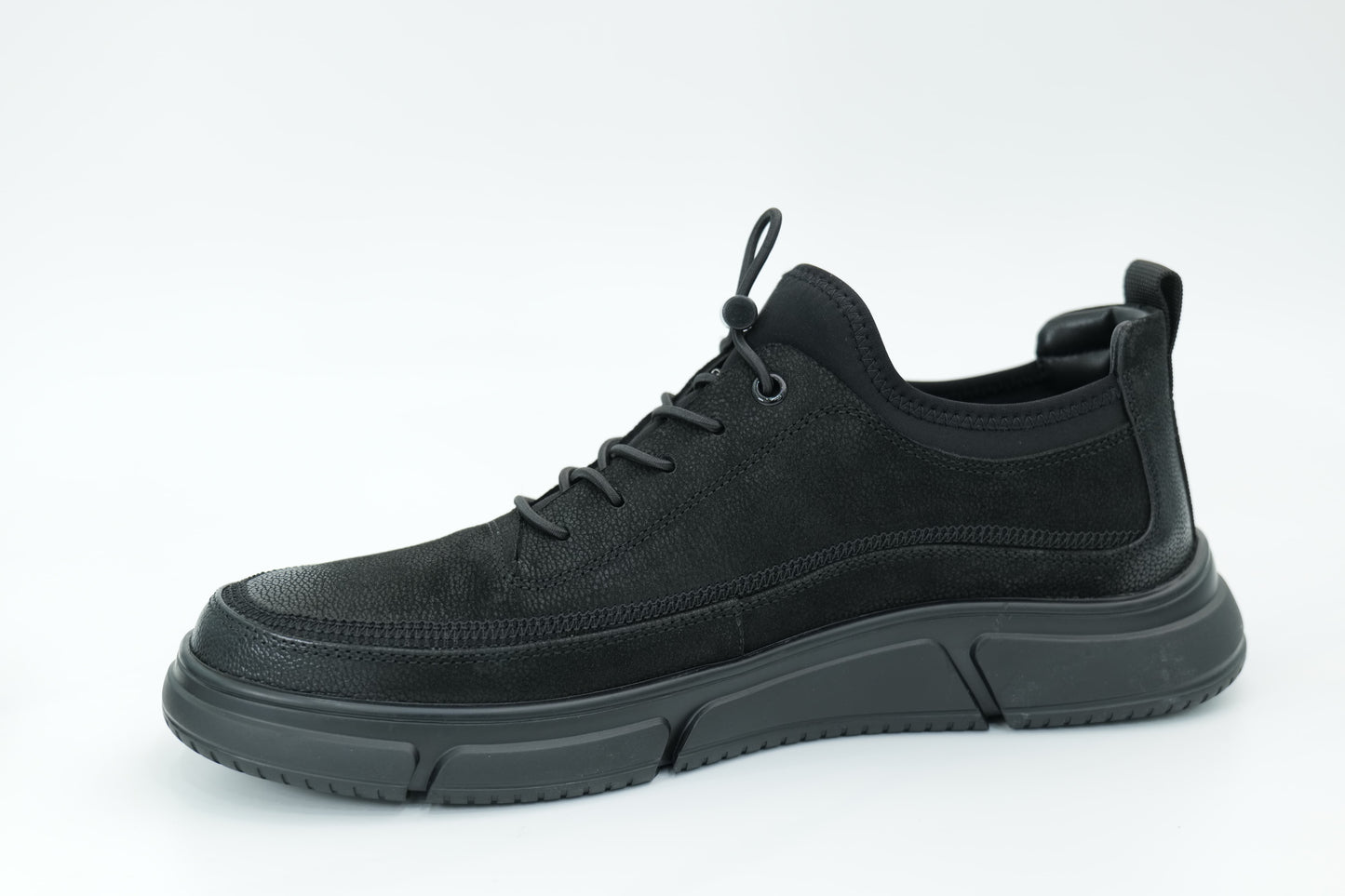 Casual shoes