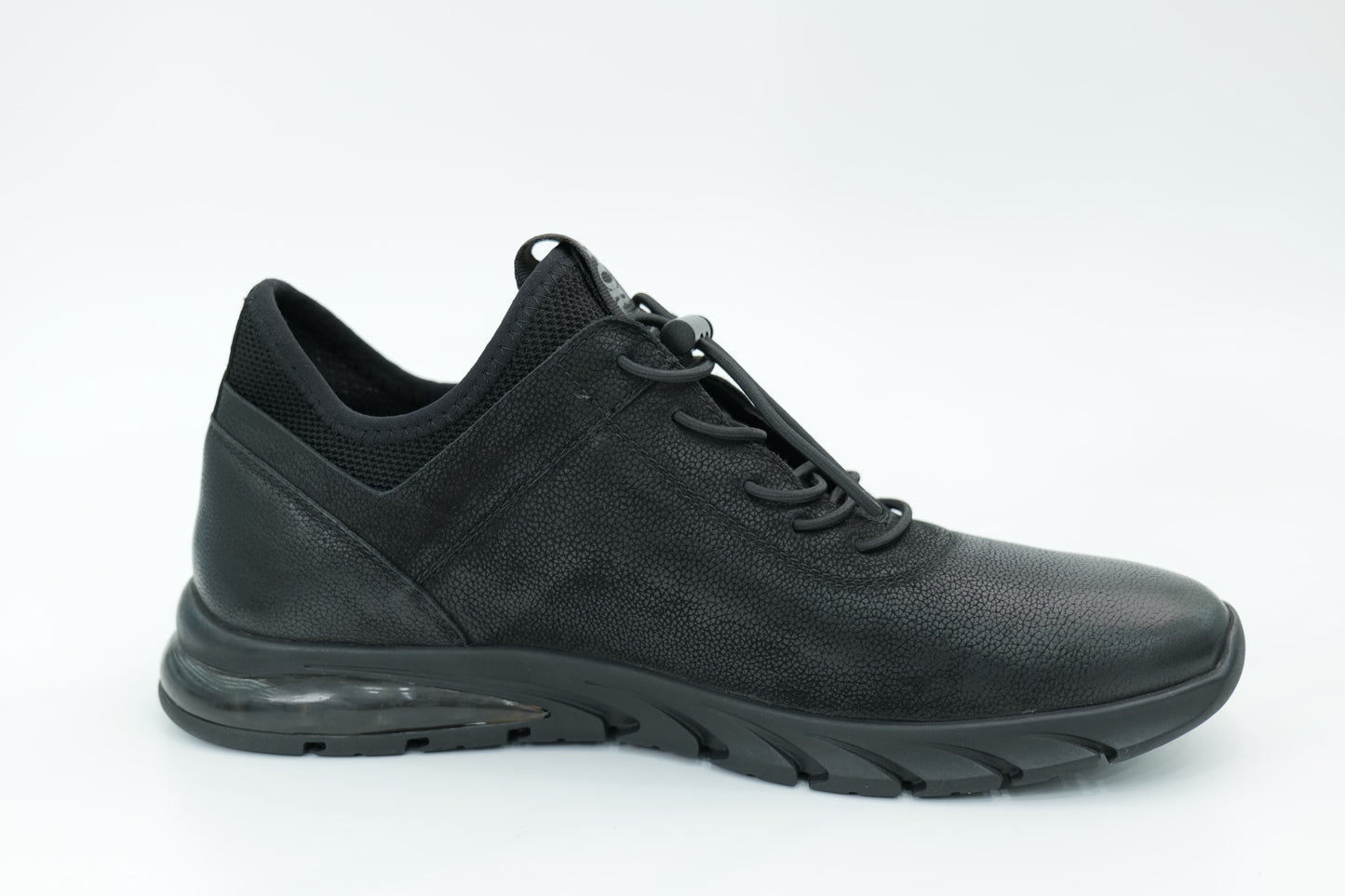 Casual shoes