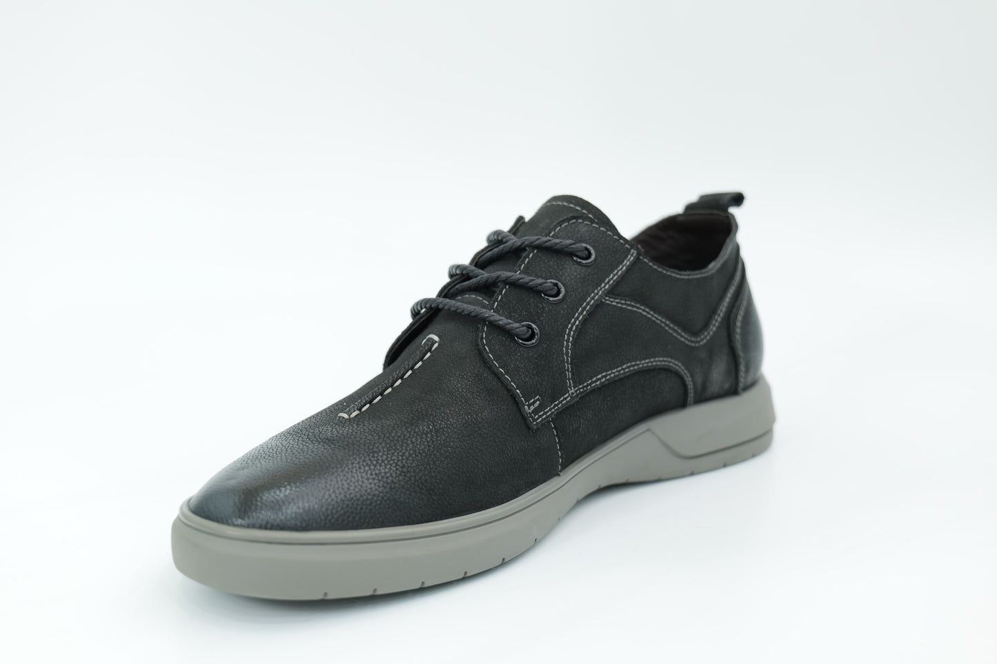 Casual shoes