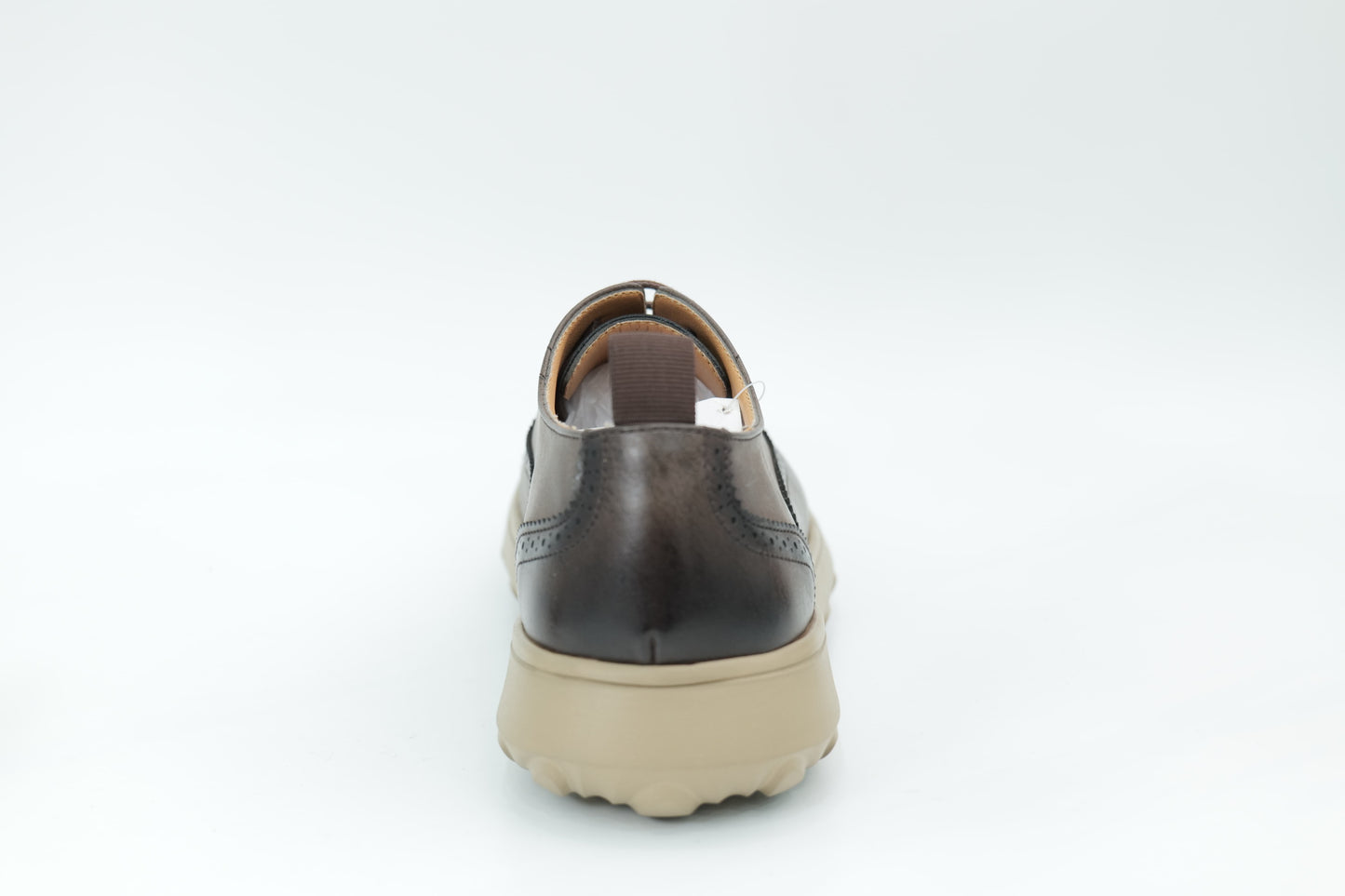 Casual shoes