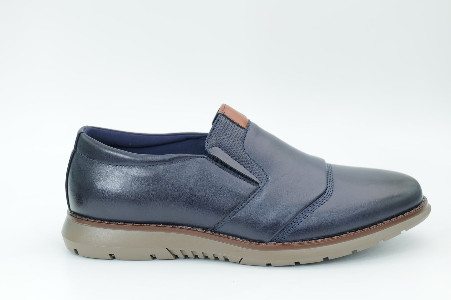 Casual shoes