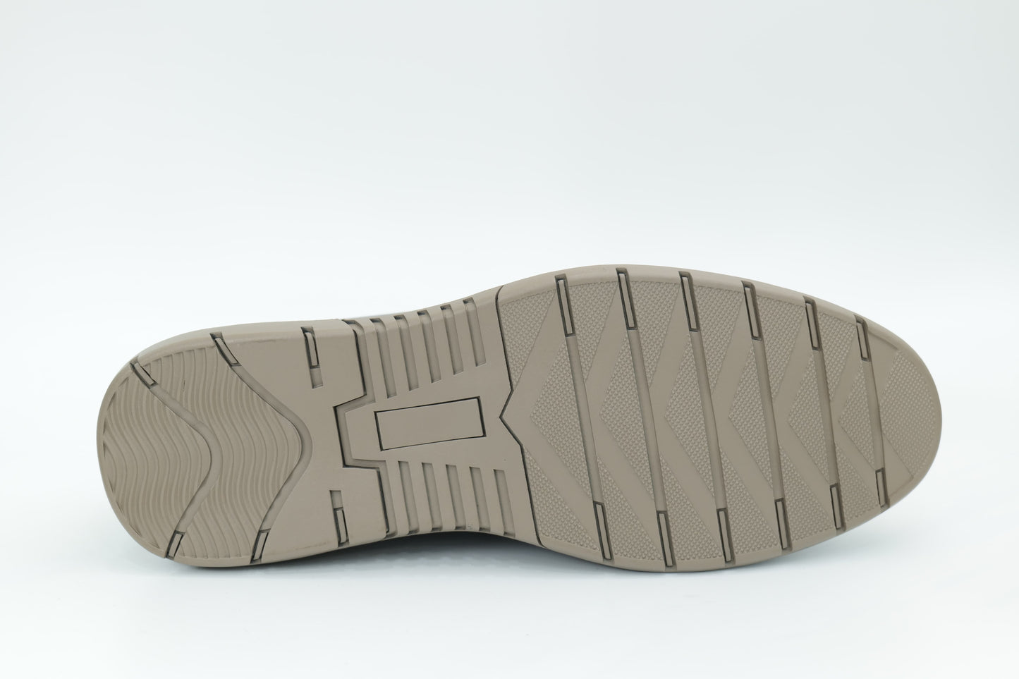 Casual shoes