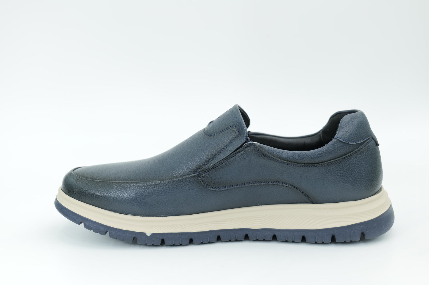 Casual shoes