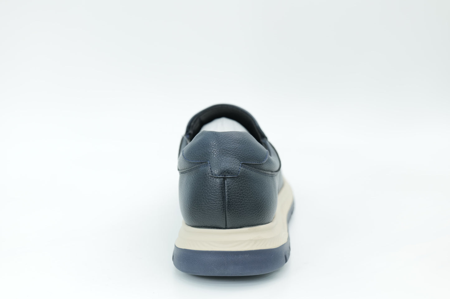 Casual shoes