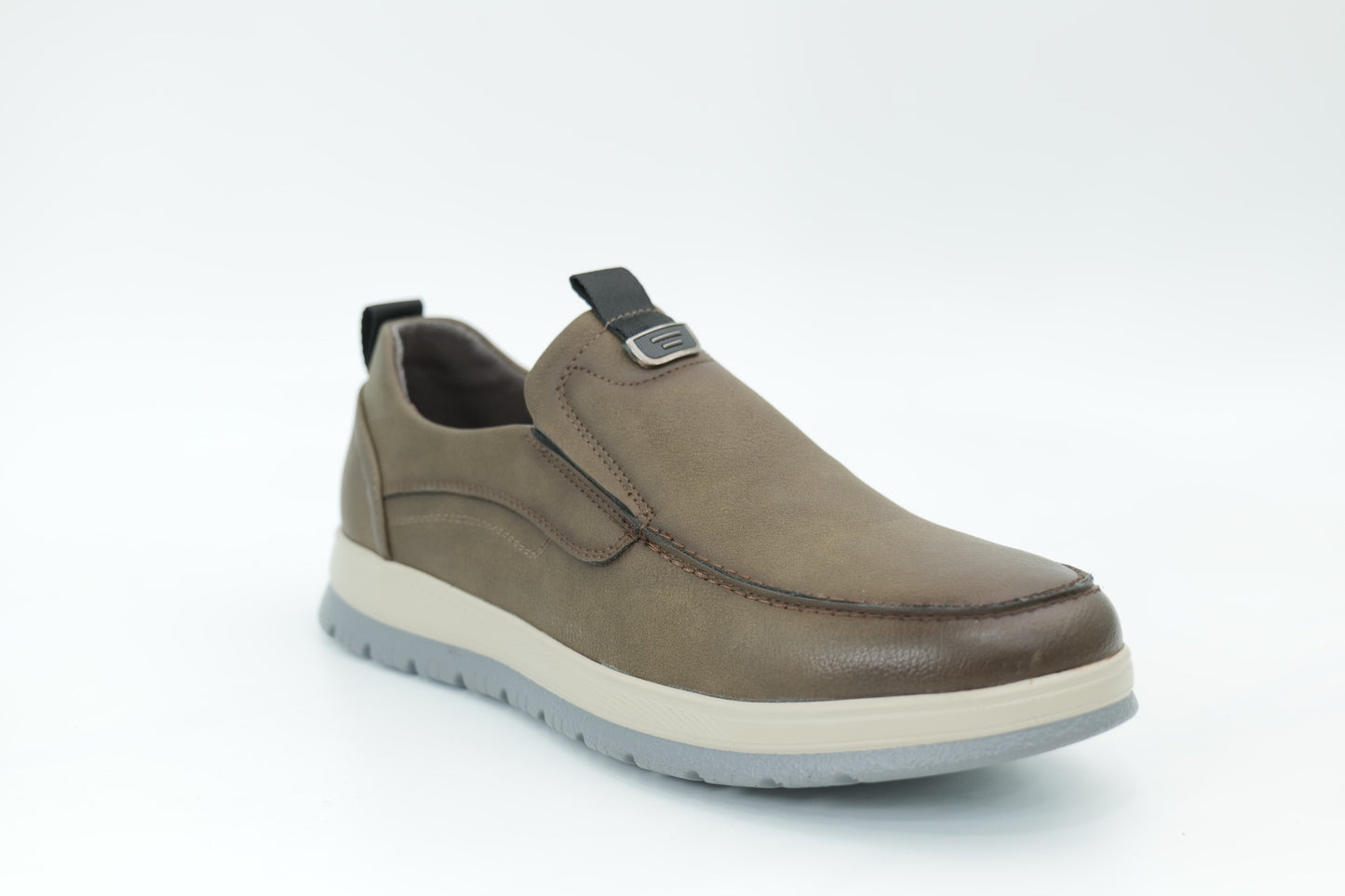 Casual shoes