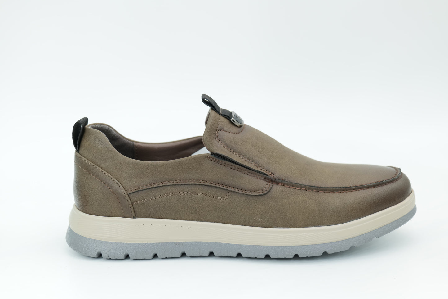 Casual shoes
