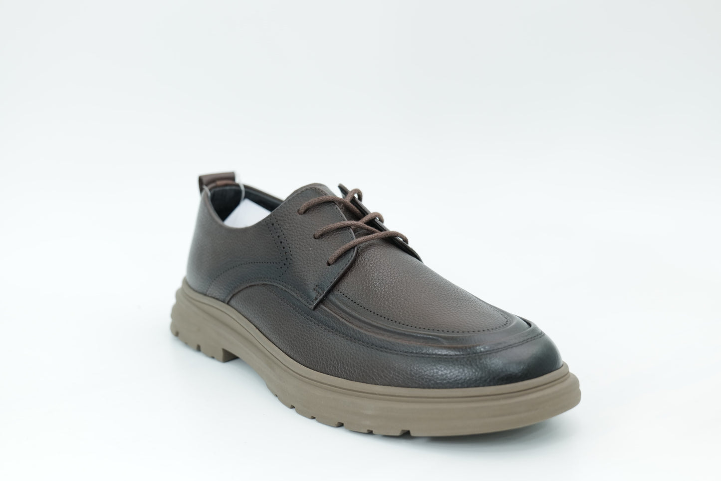 Casual shoes