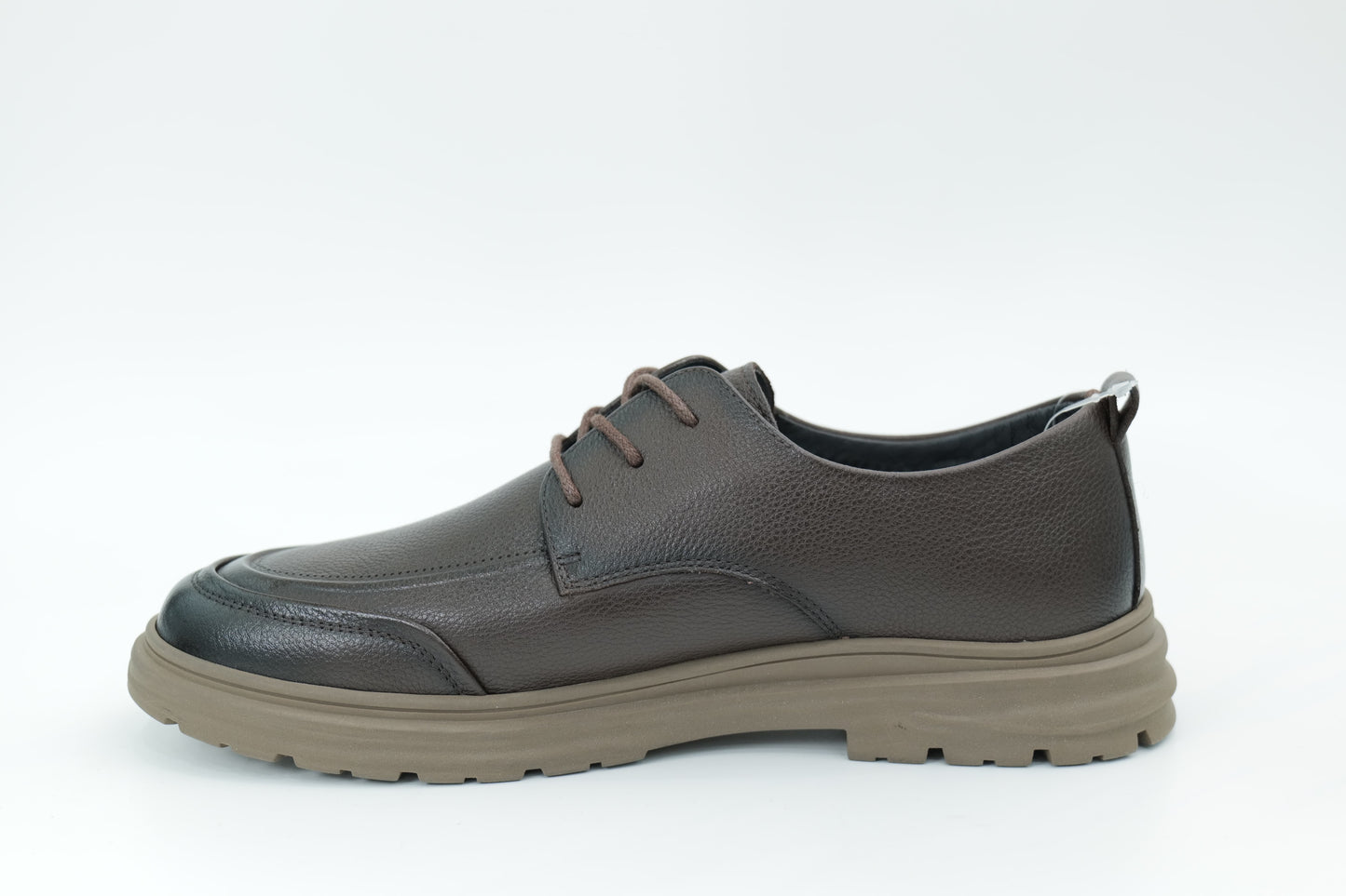 Casual shoes
